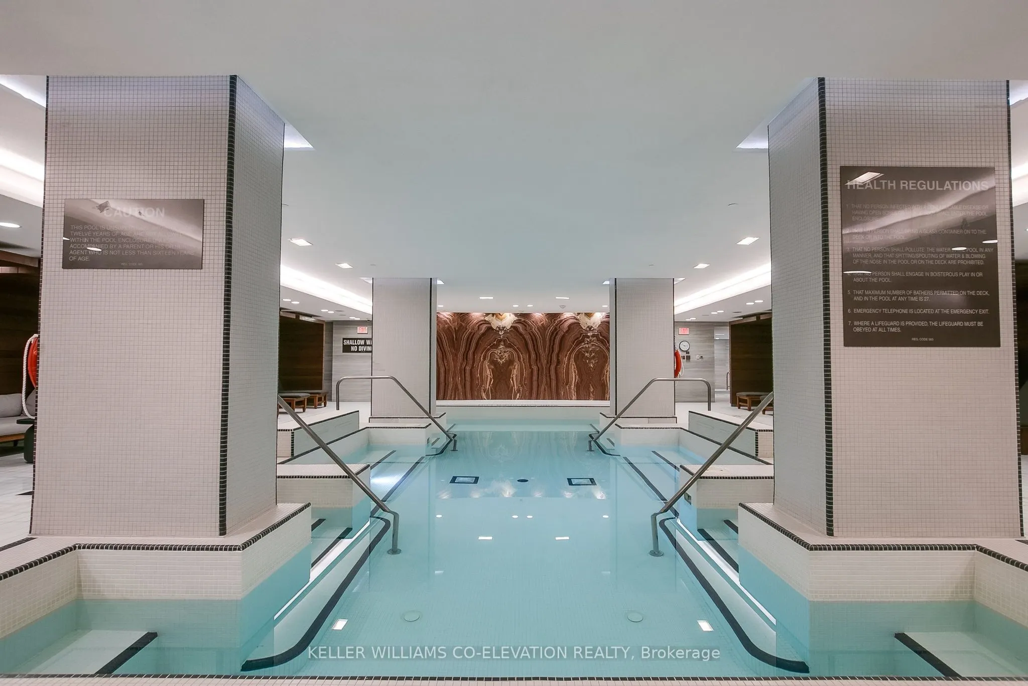 39 Queens Quay E, #835