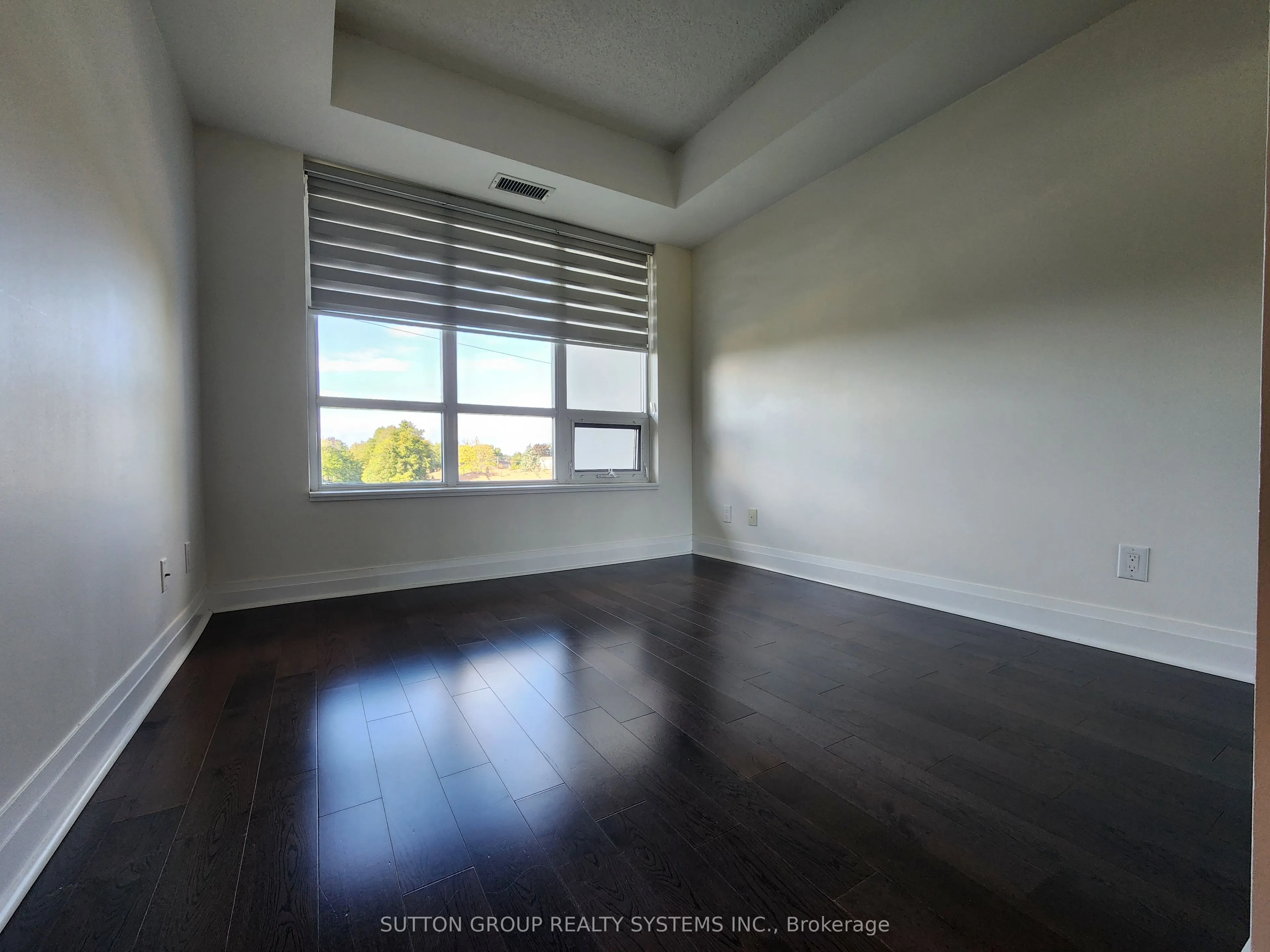 399 Spring Garden Avenue, #215