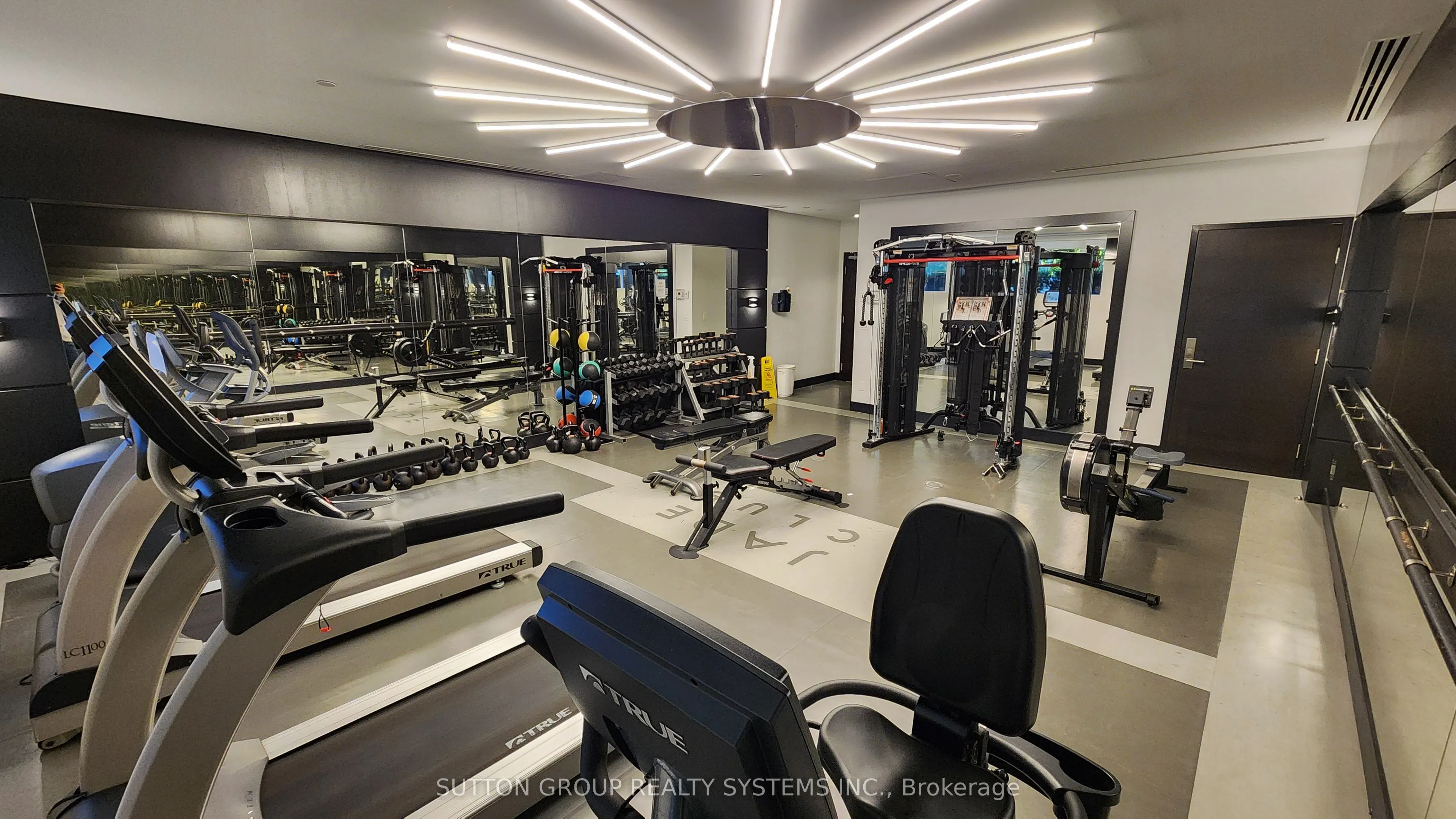399 Spring Garden Avenue, #215