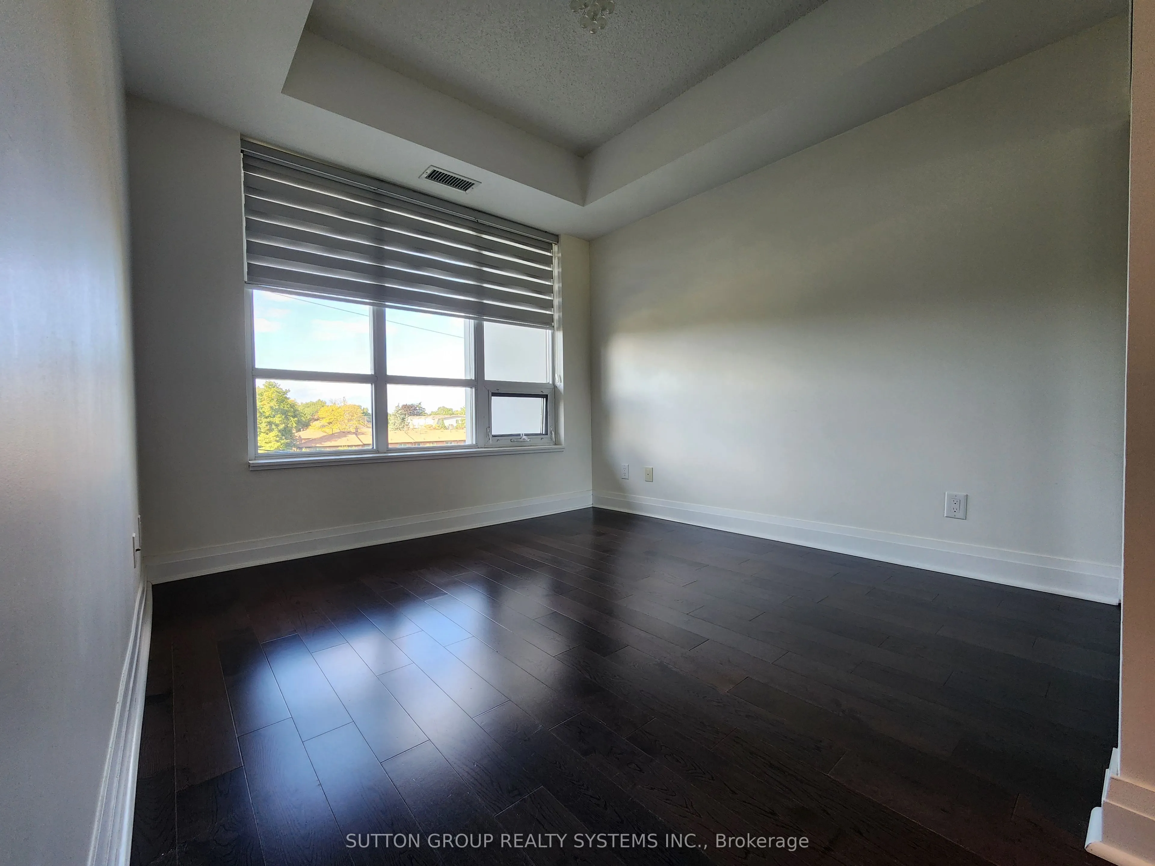 399 Spring Garden Avenue, #215