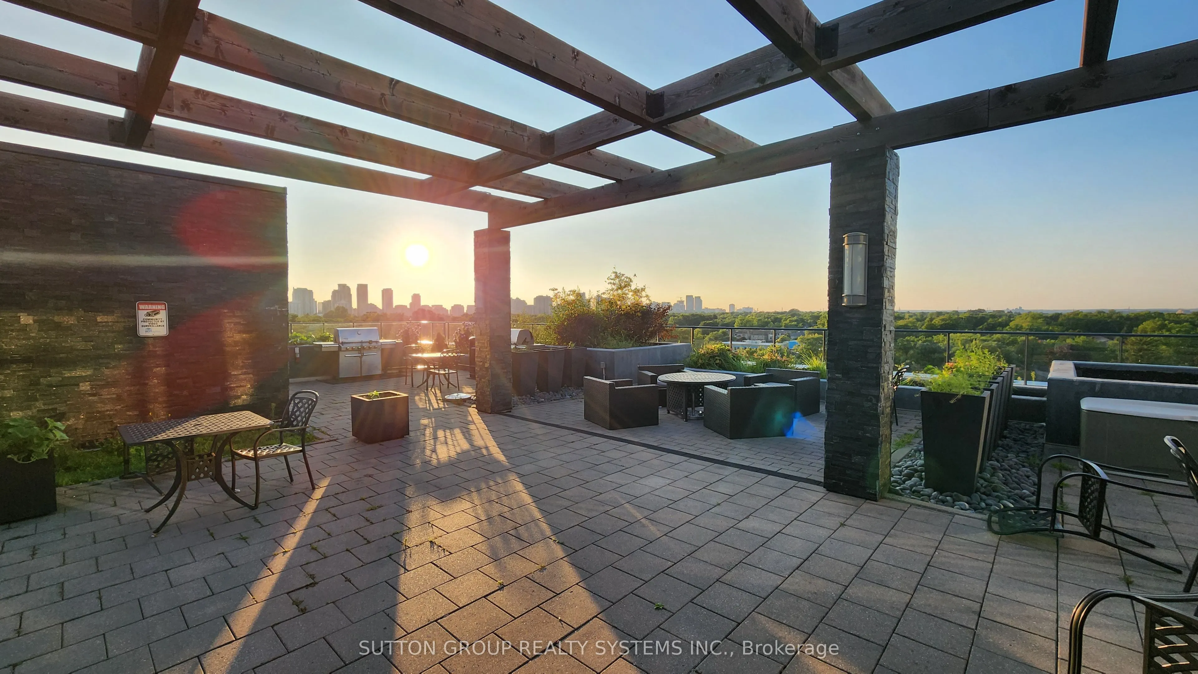 399 Spring Garden Avenue, #215