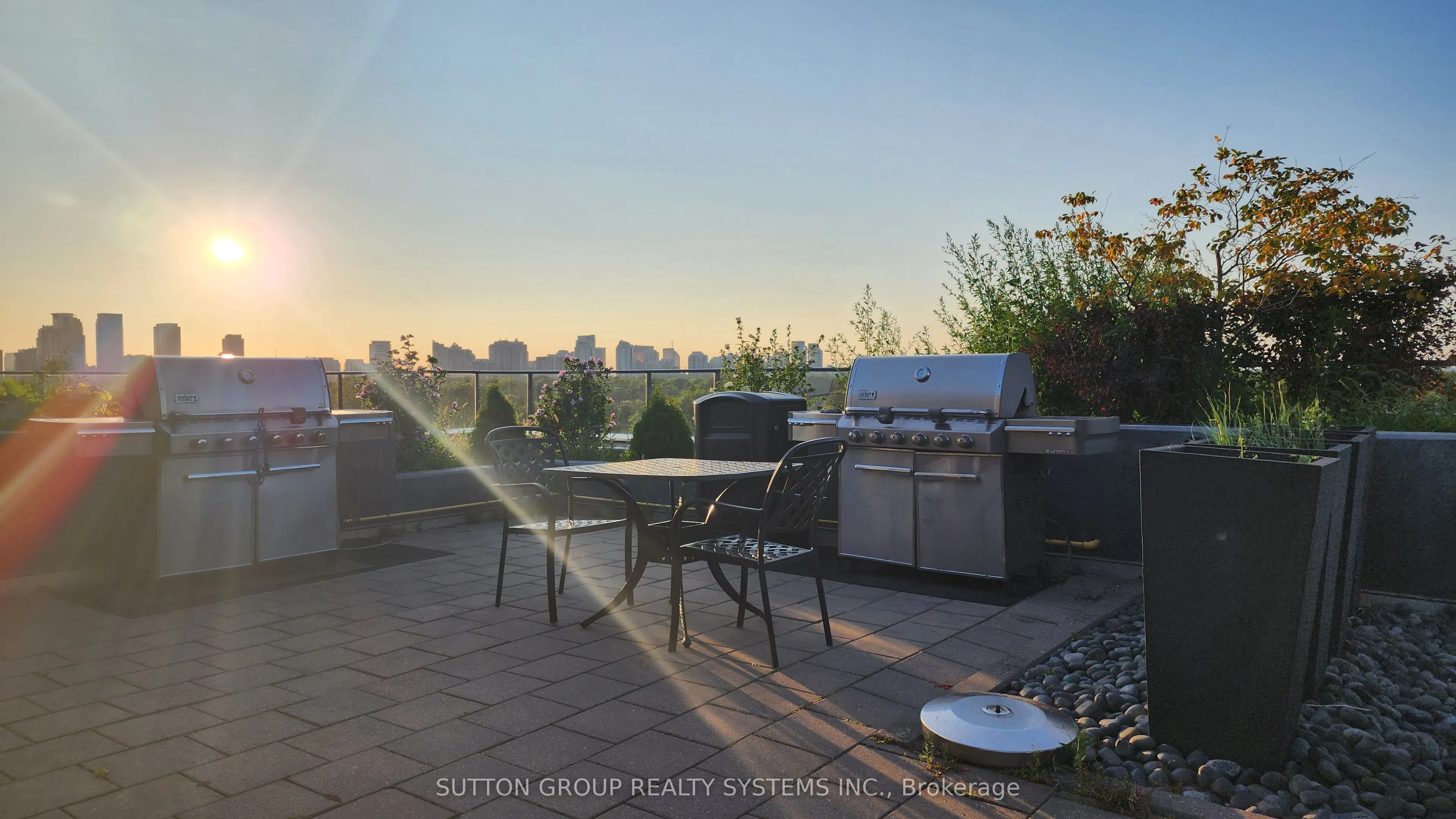 399 Spring Garden Avenue, #215