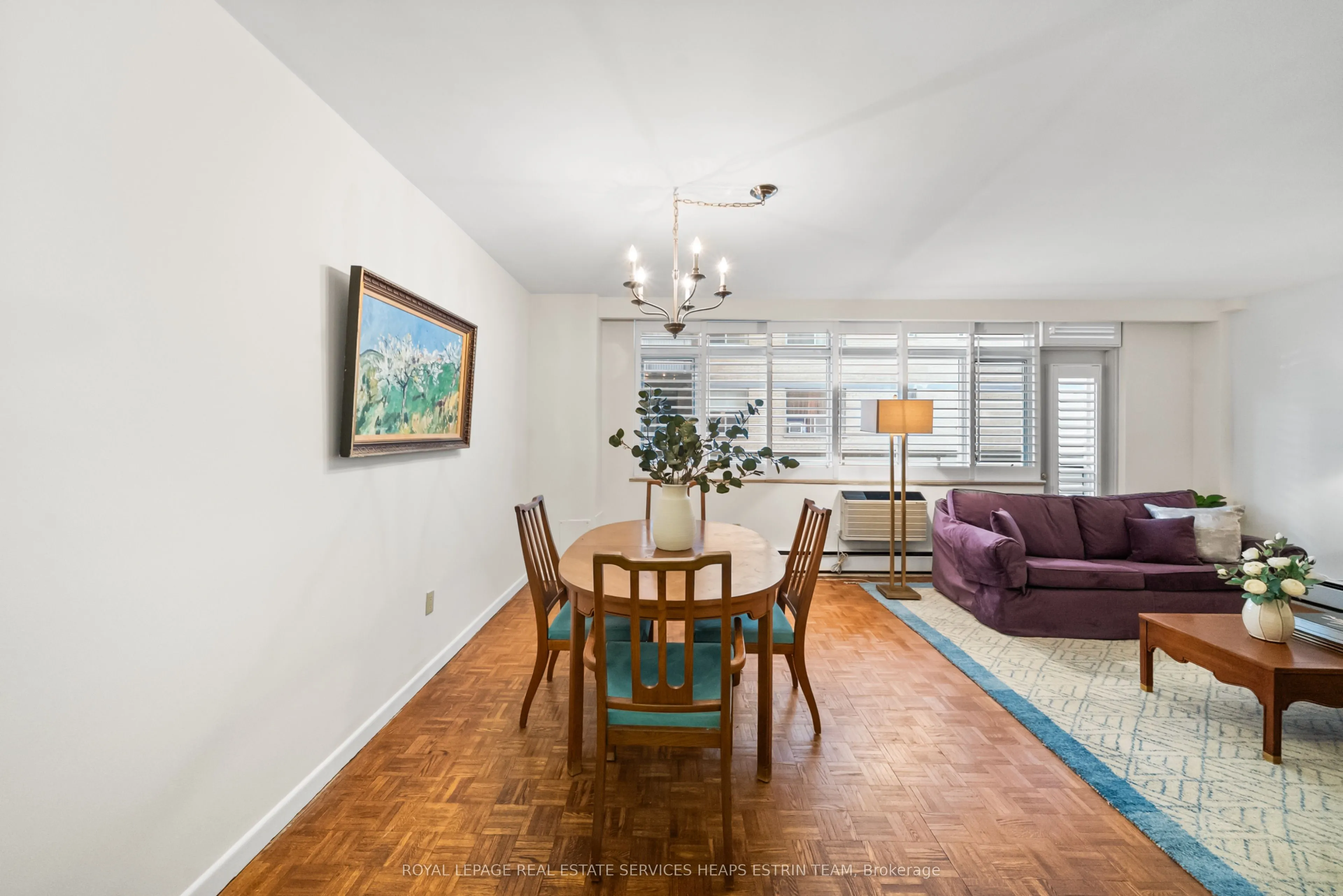 581 Avenue Road, #204