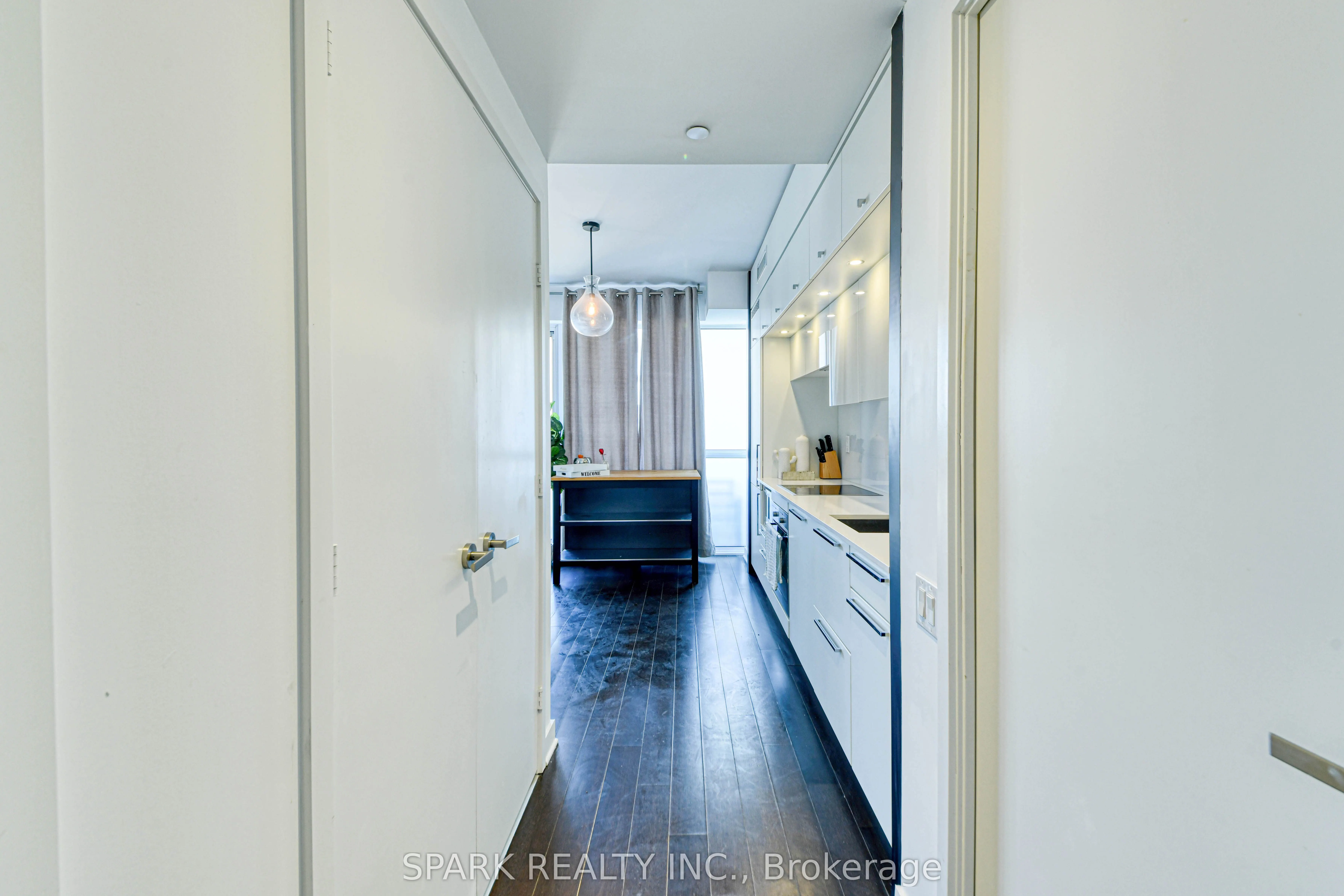 15 Grenville Street, #2405
