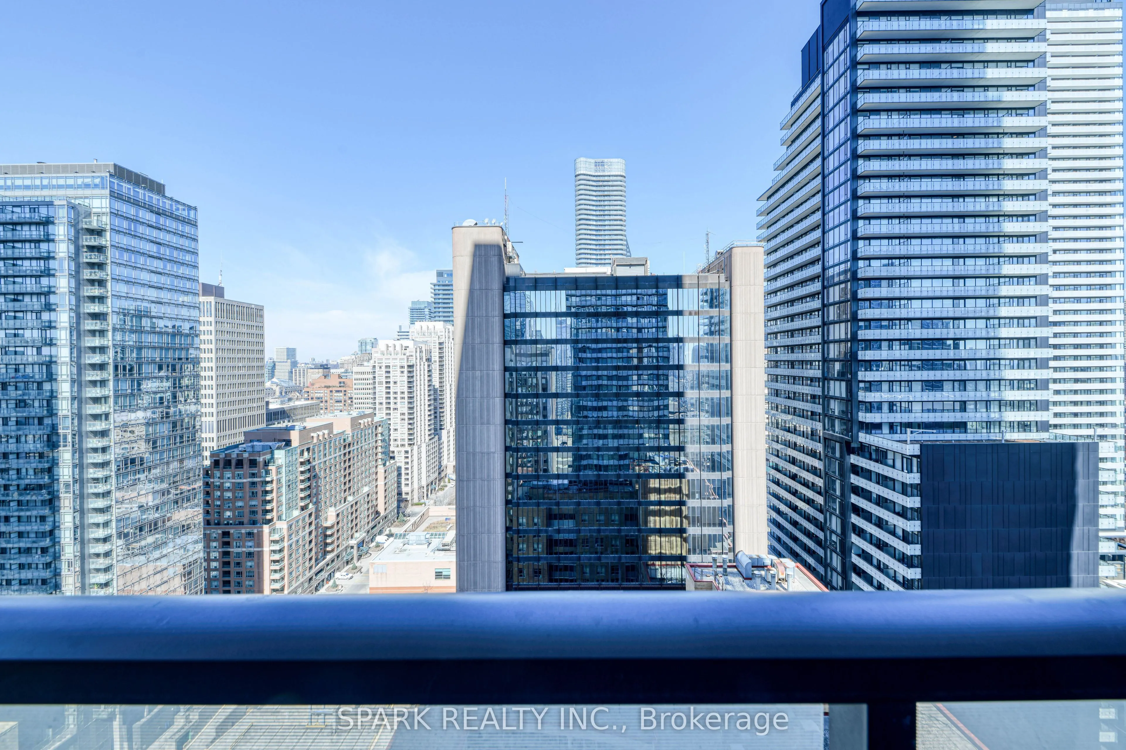 15 Grenville Street, #2405