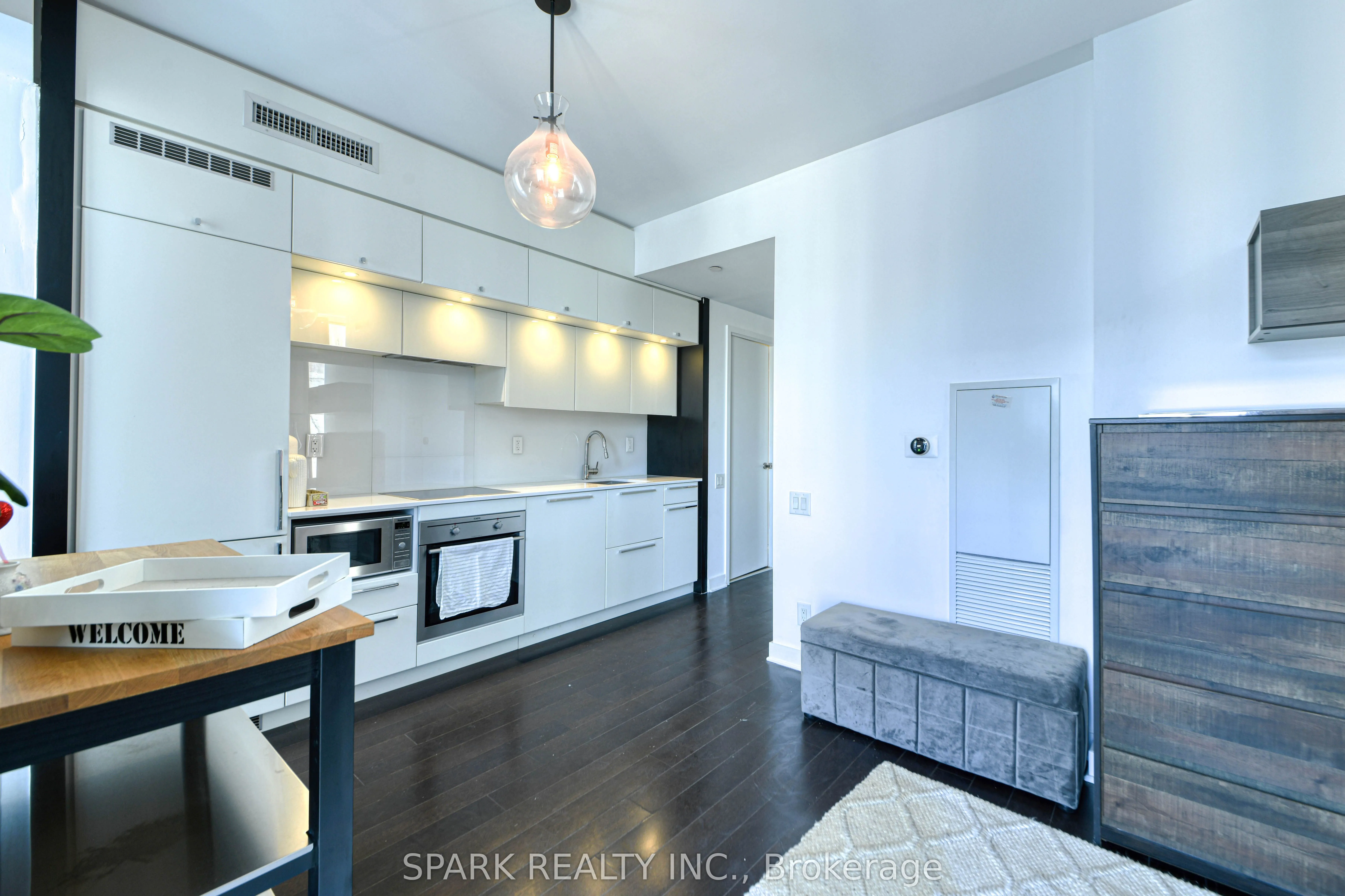 15 Grenville Street, #2405