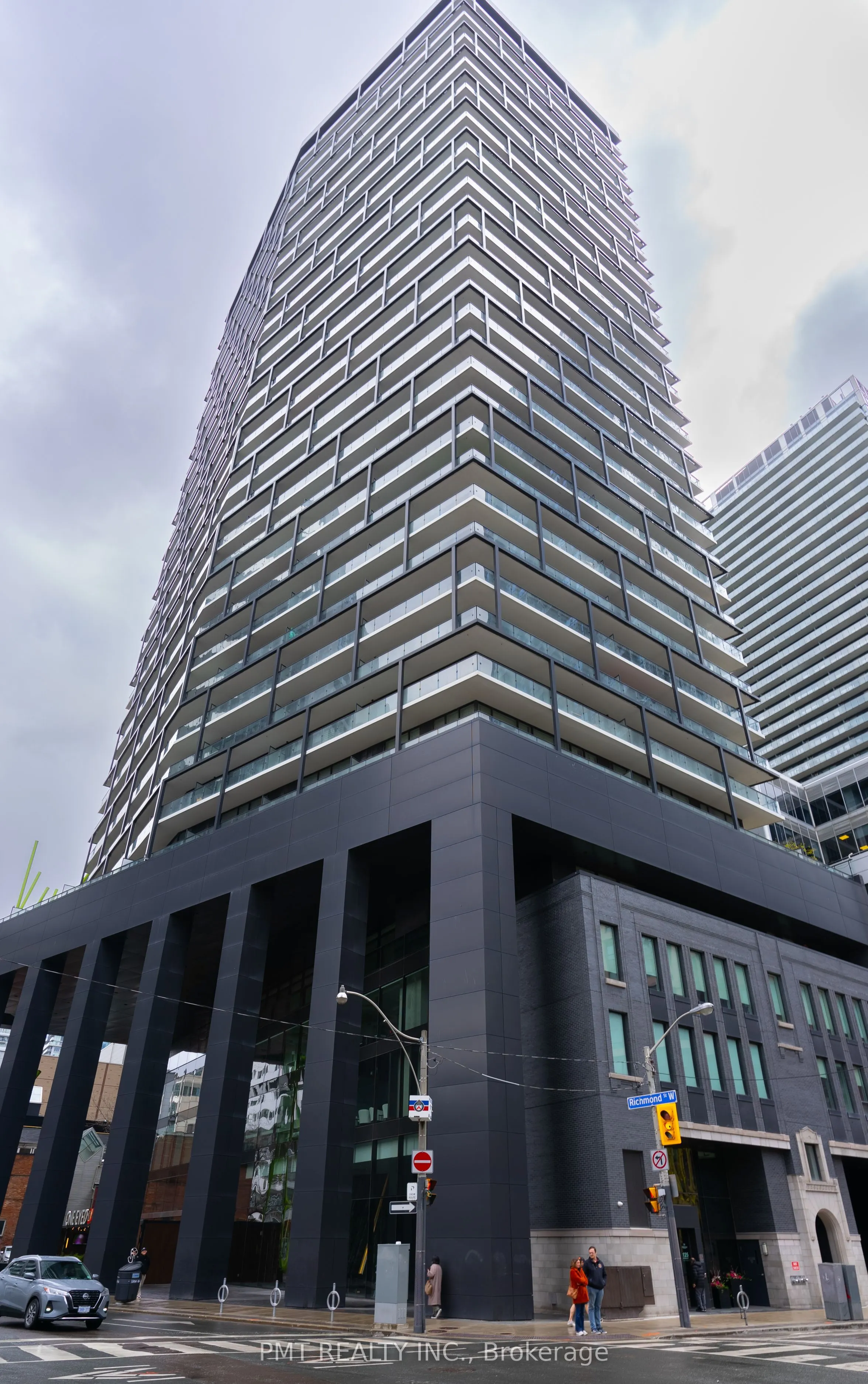 125 Peter Street, #1403