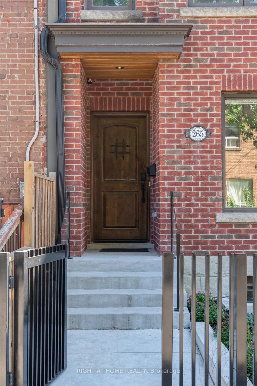 265 Ontario Street