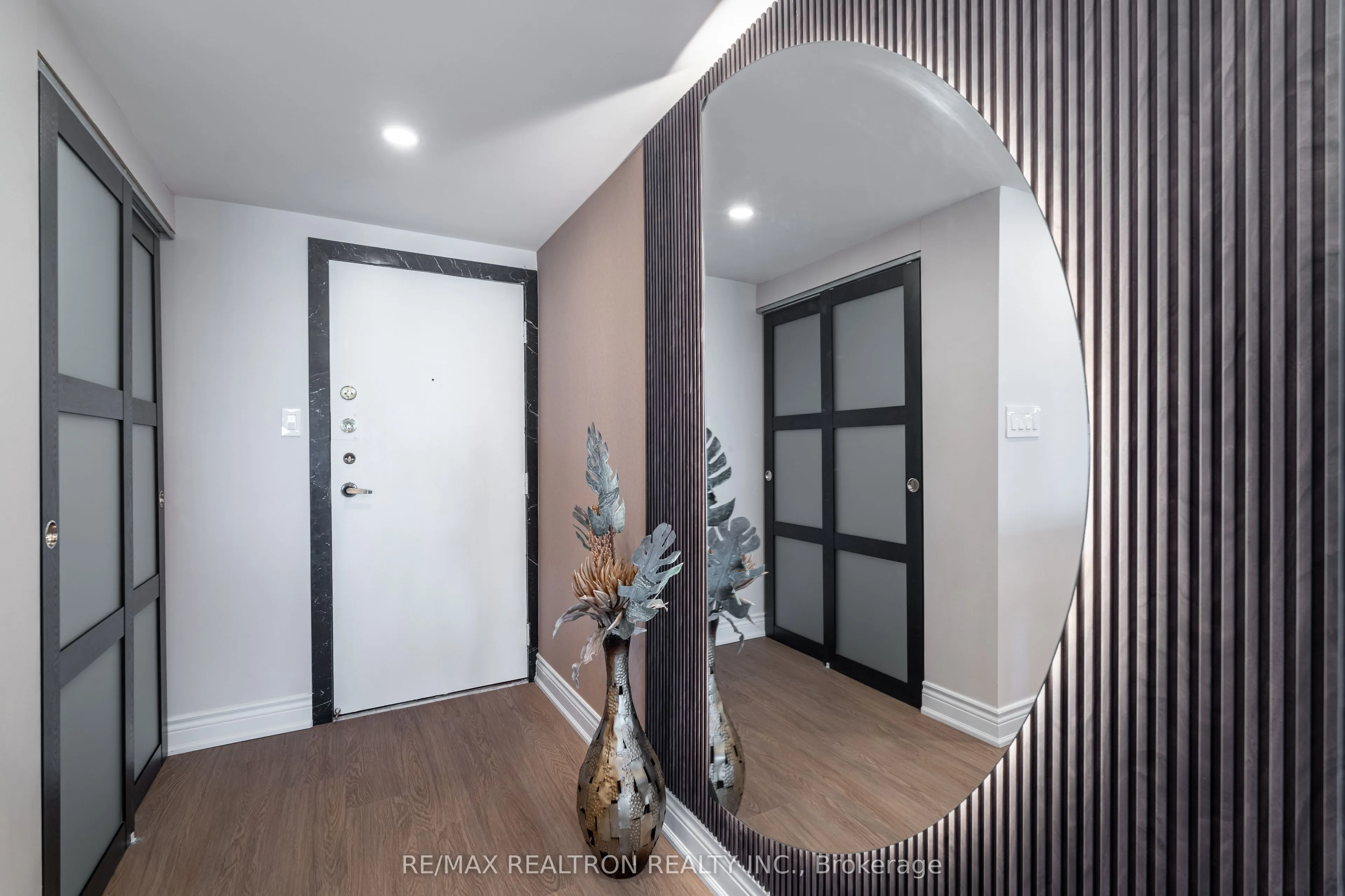 1555 Finch Avenue E, #3002