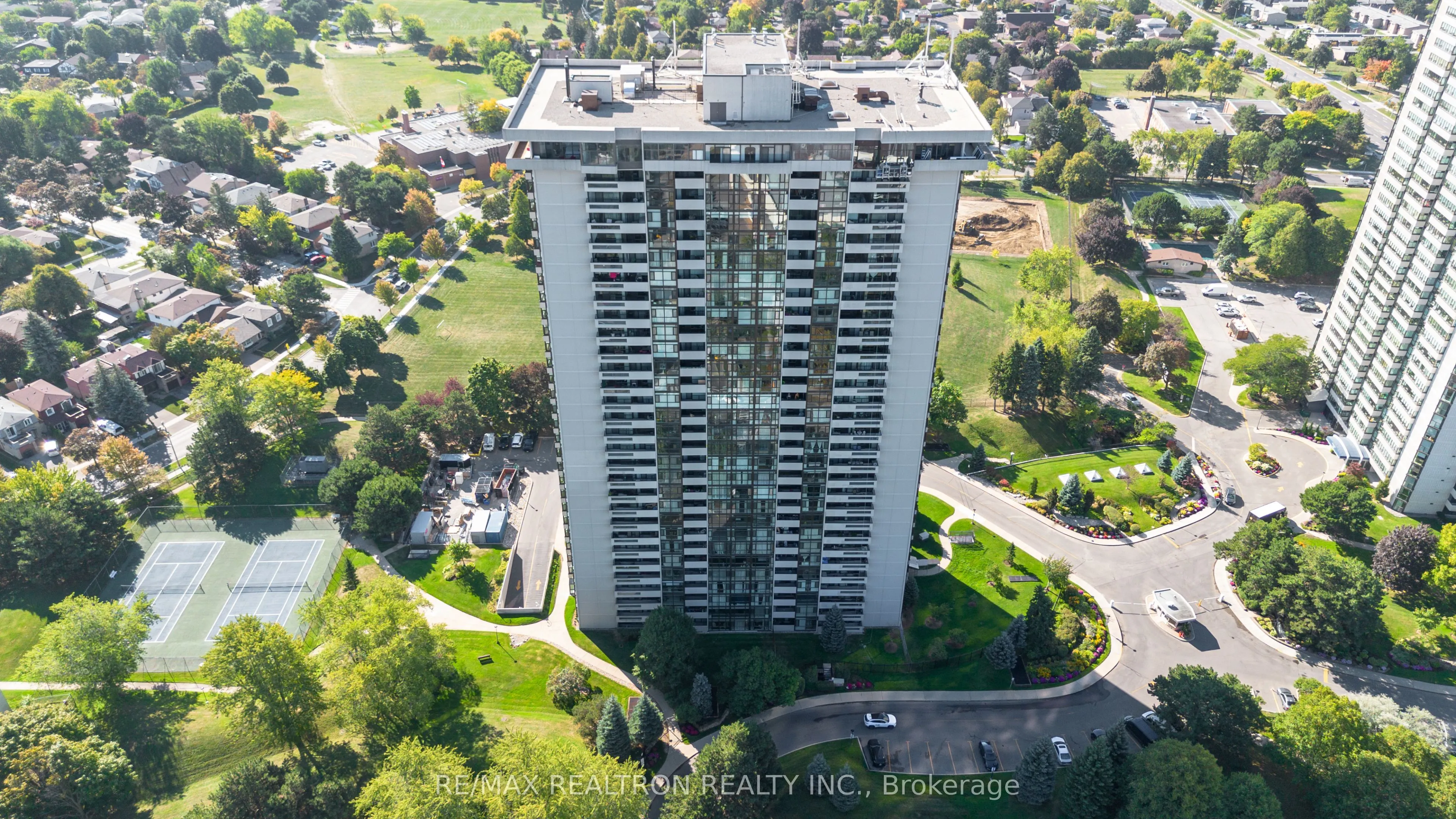 1555 Finch Avenue E, #3002