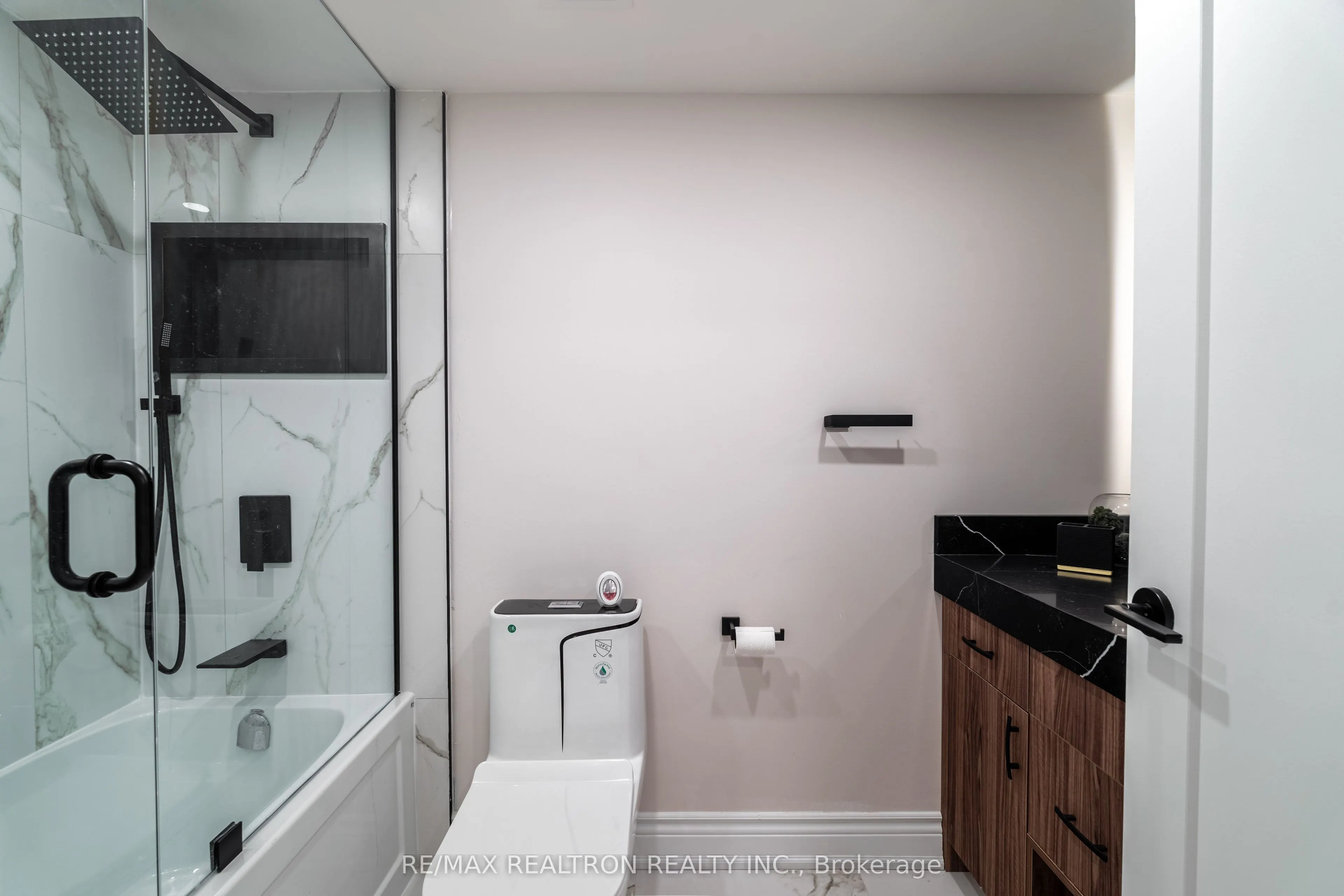 1555 Finch Avenue E, #3002