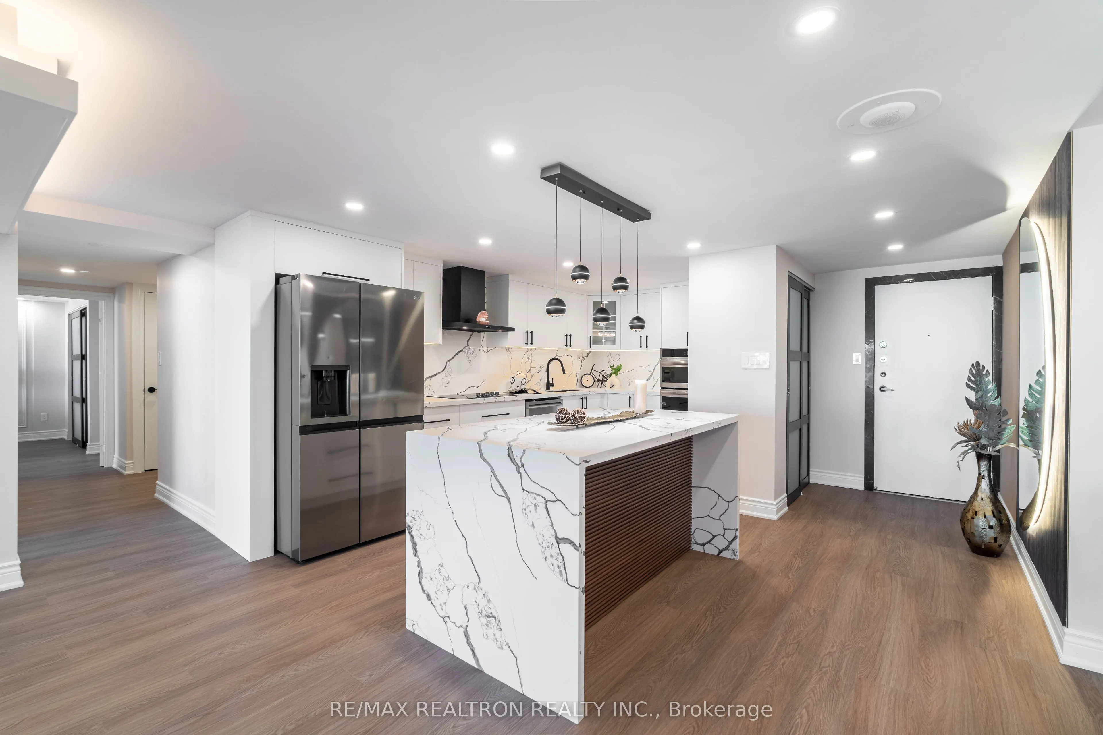 1555 Finch Avenue E, #3002
