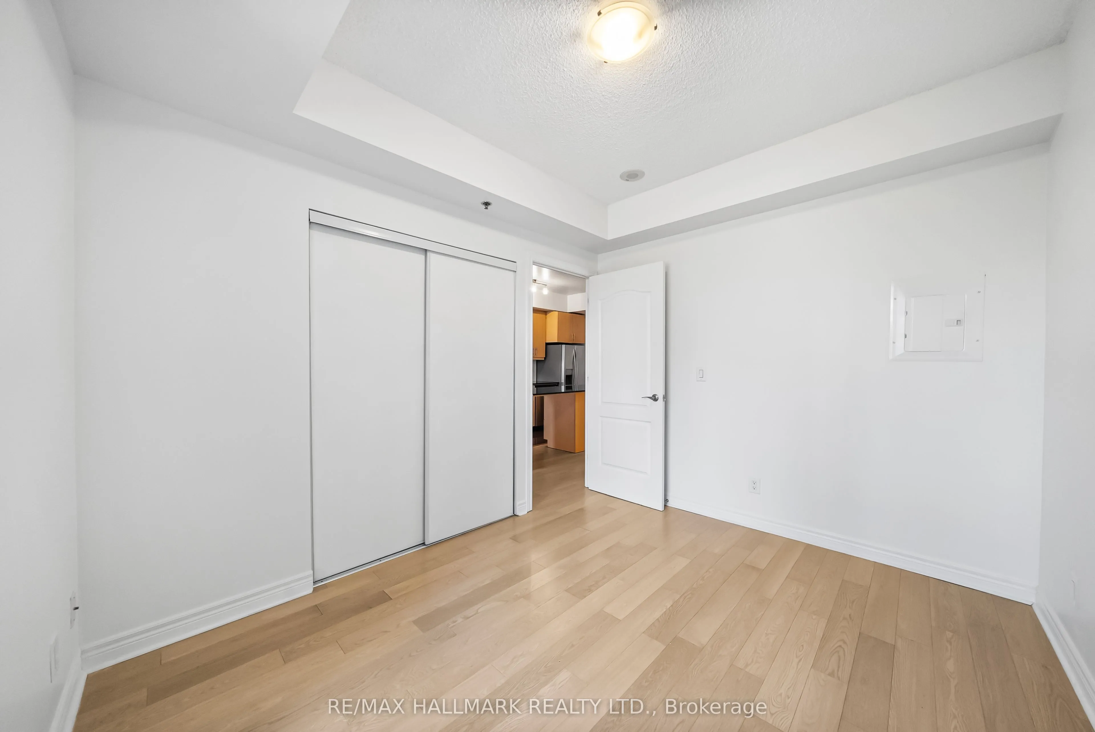 2756 Old Leslie Street, #602
