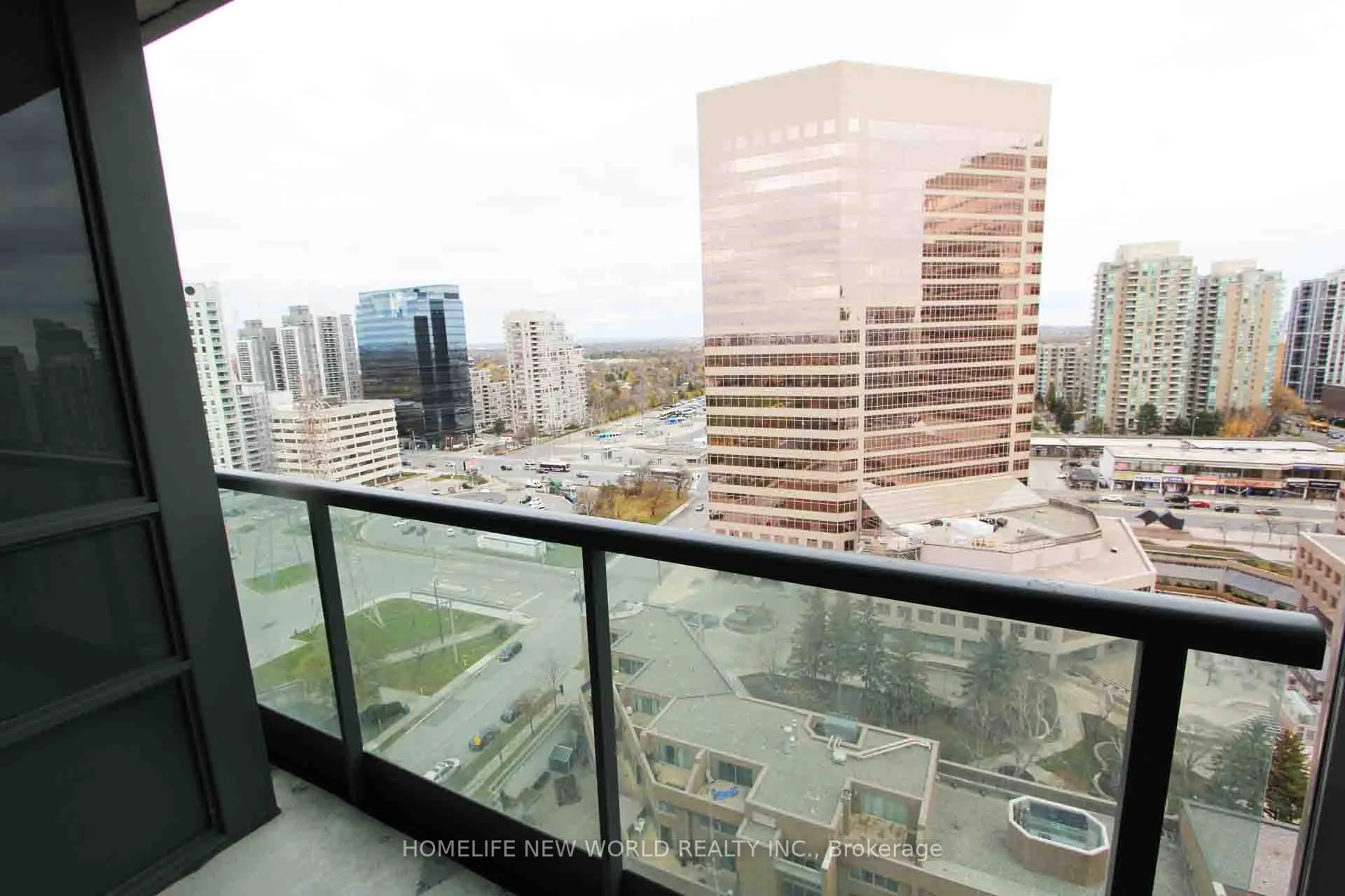 25 Greenview Avenue, #1723
