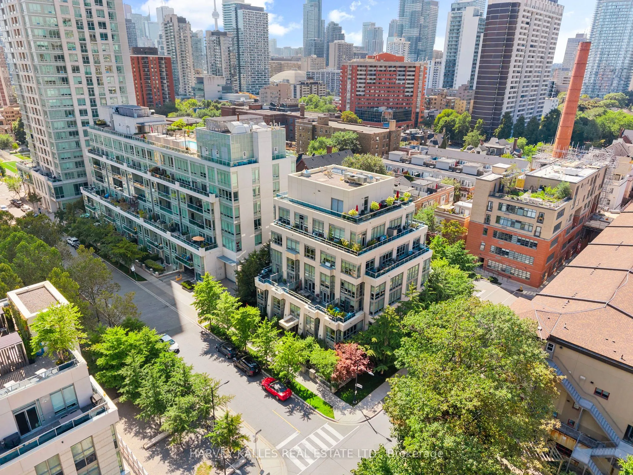 150 Homewood Avenue, #L204