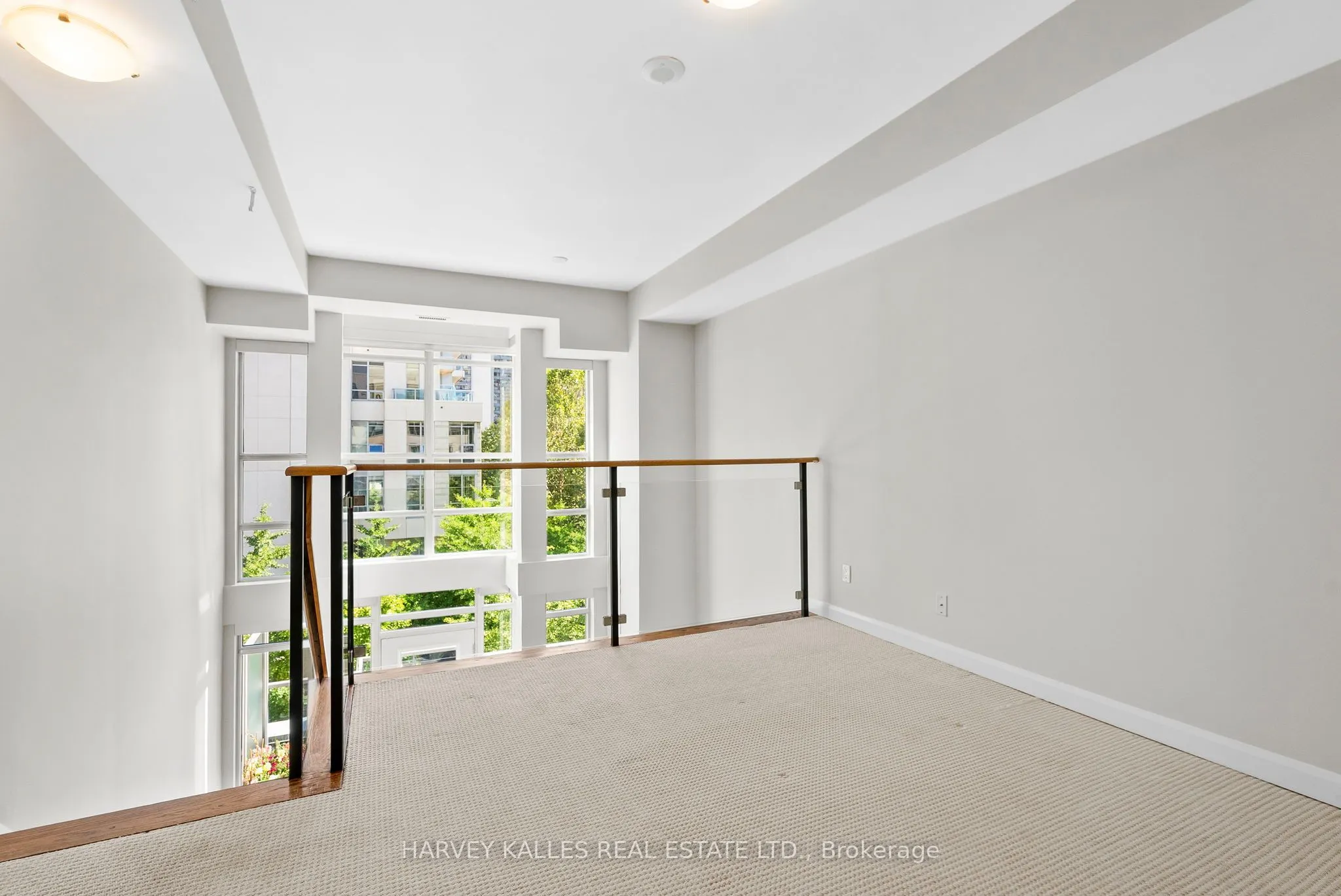 150 Homewood Avenue, #L204