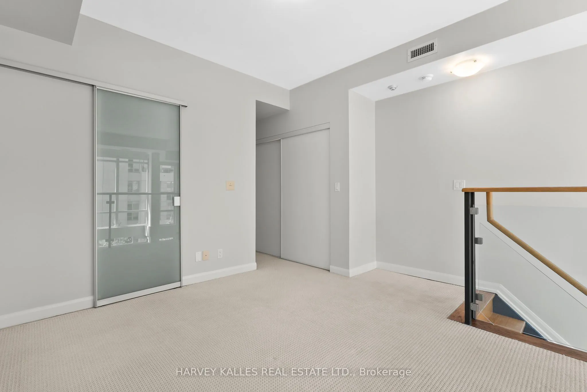 150 Homewood Avenue, #L204