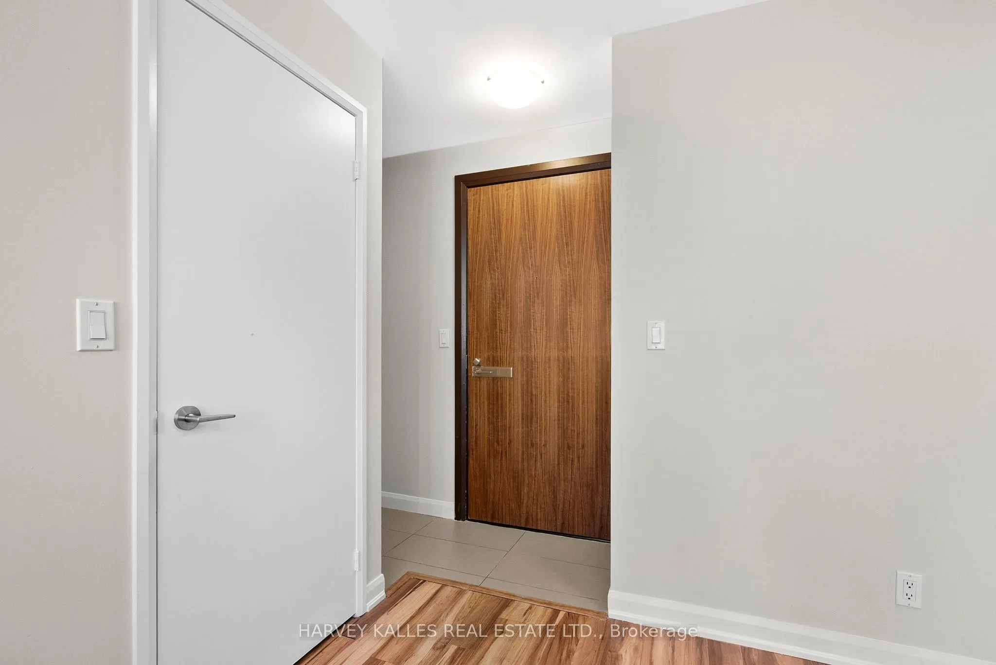 150 Homewood Avenue, #L204