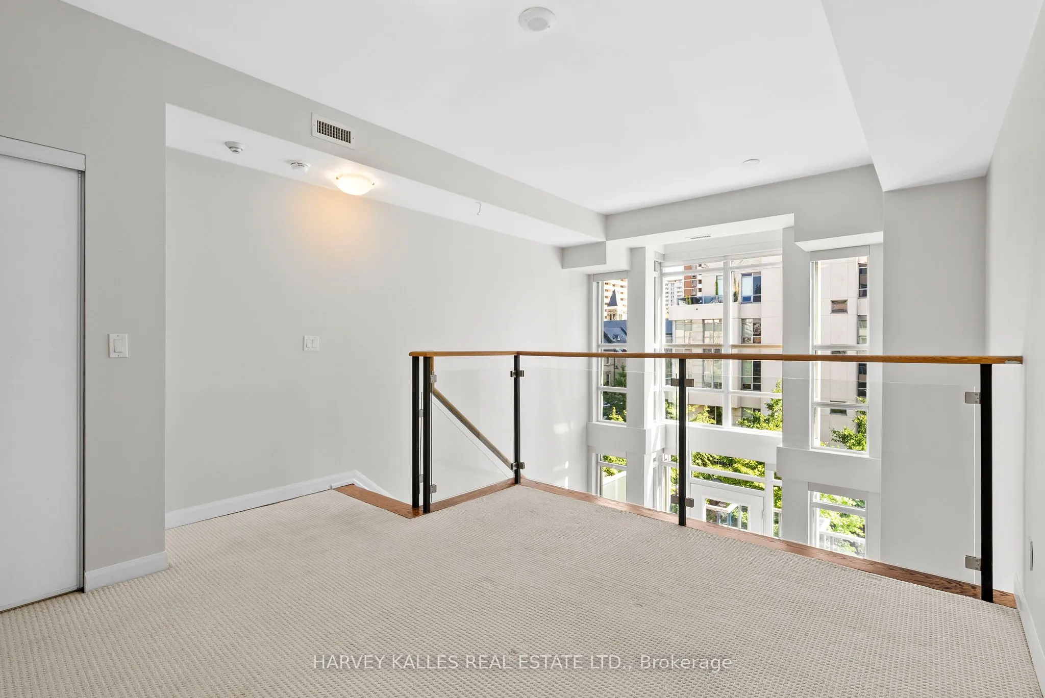 150 Homewood Avenue, #L204