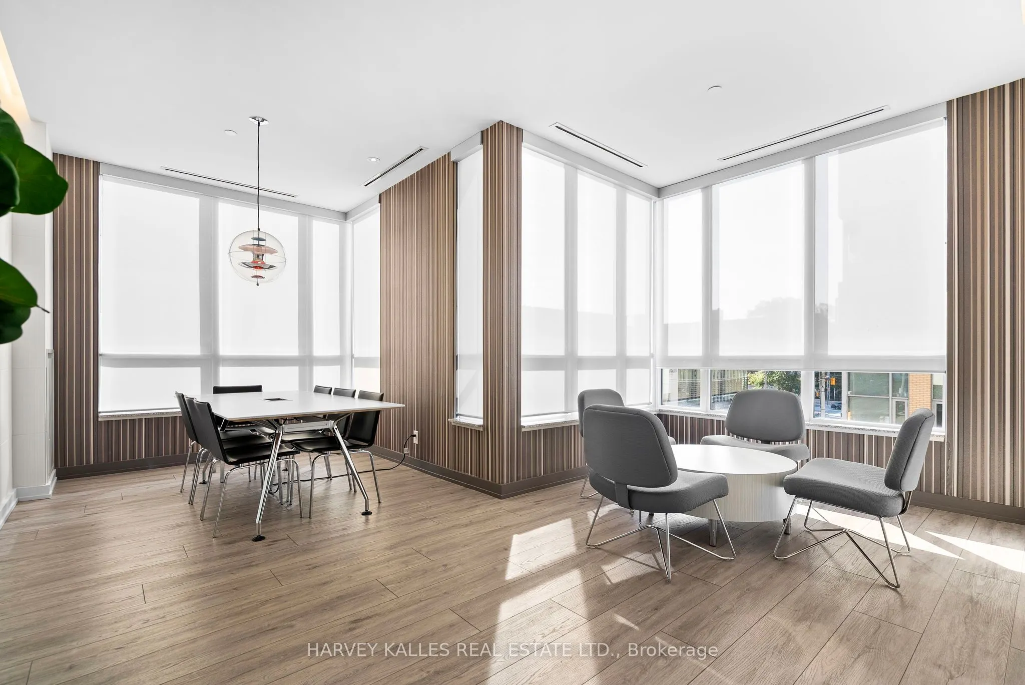 150 Homewood Avenue, #L204
