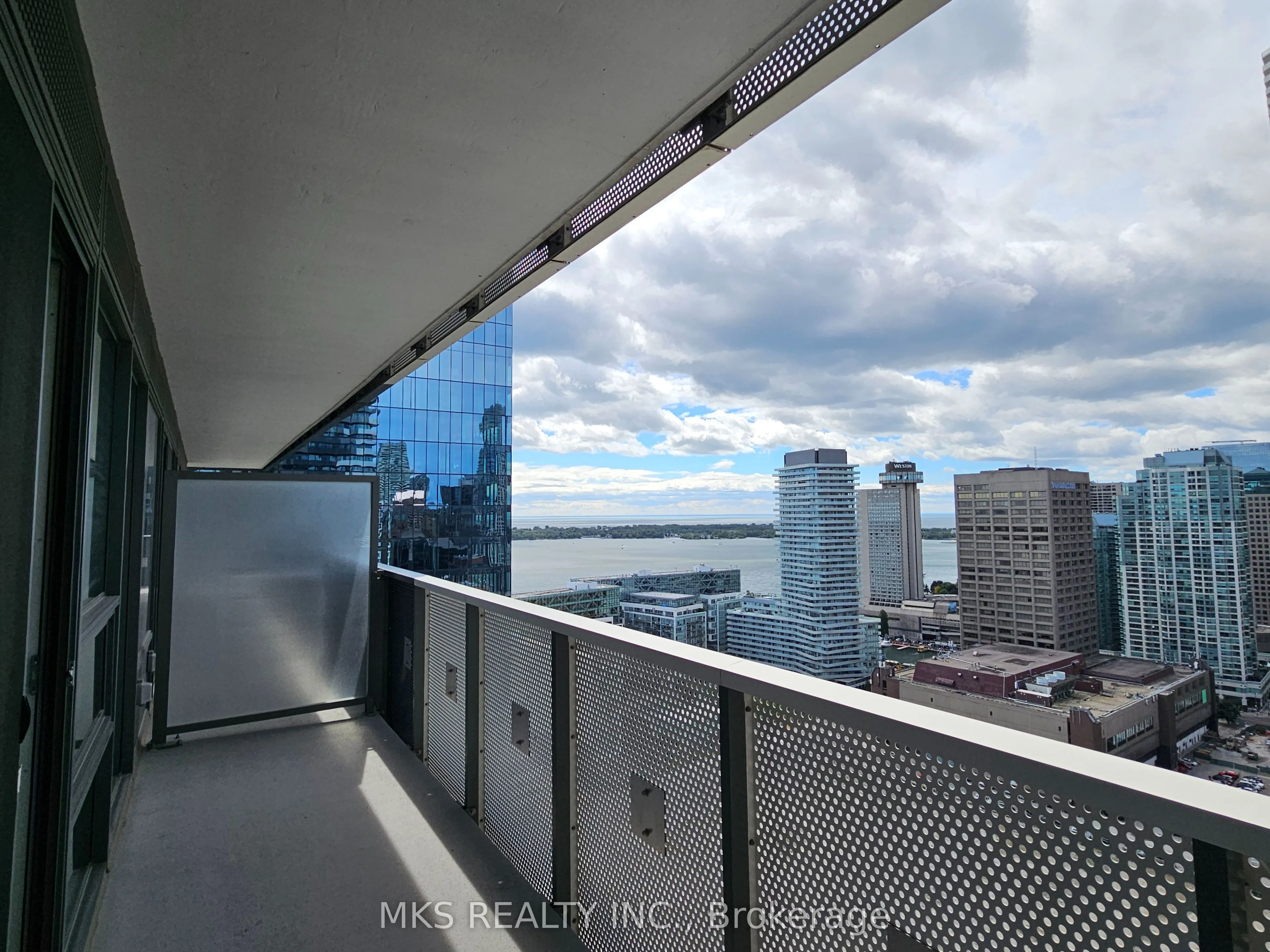 138 Downes Street, #3012