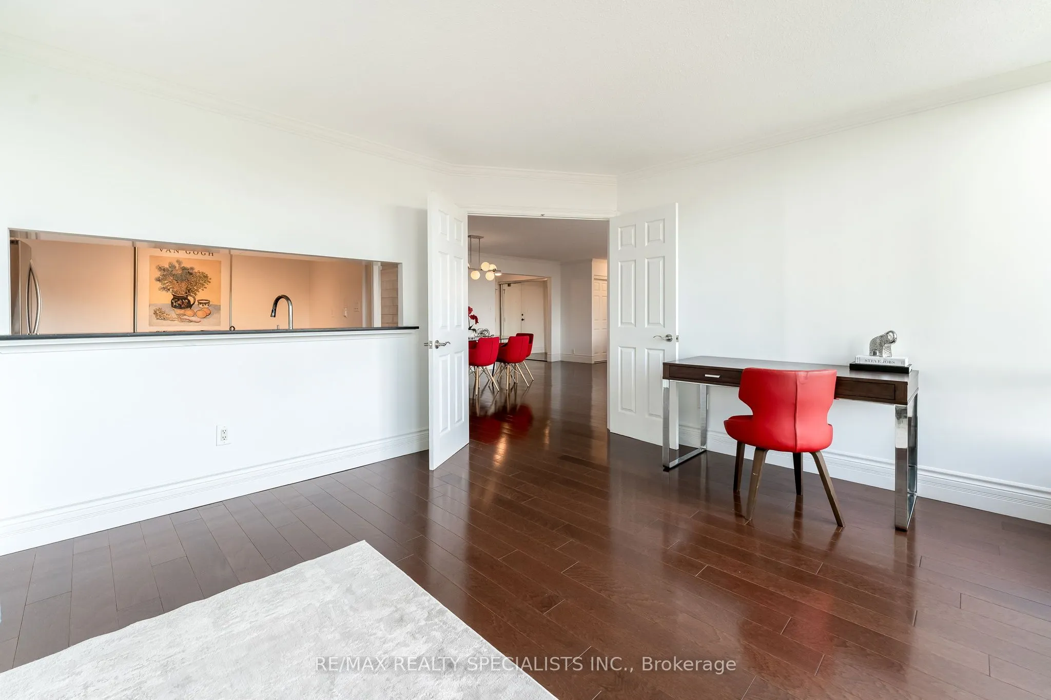 65 Skymark Drive, #201