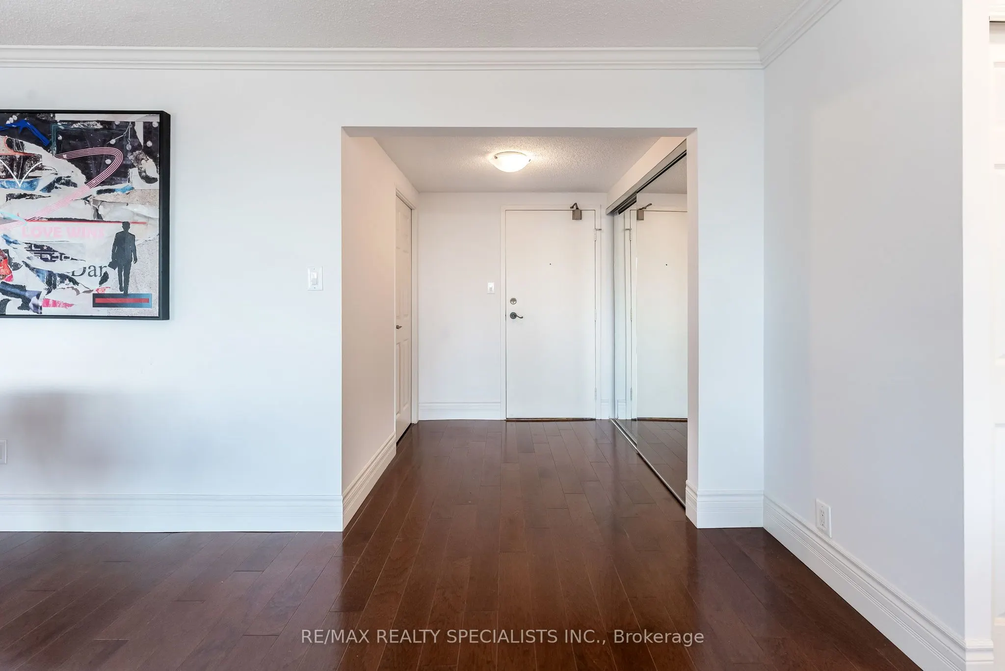 65 Skymark Drive, #201
