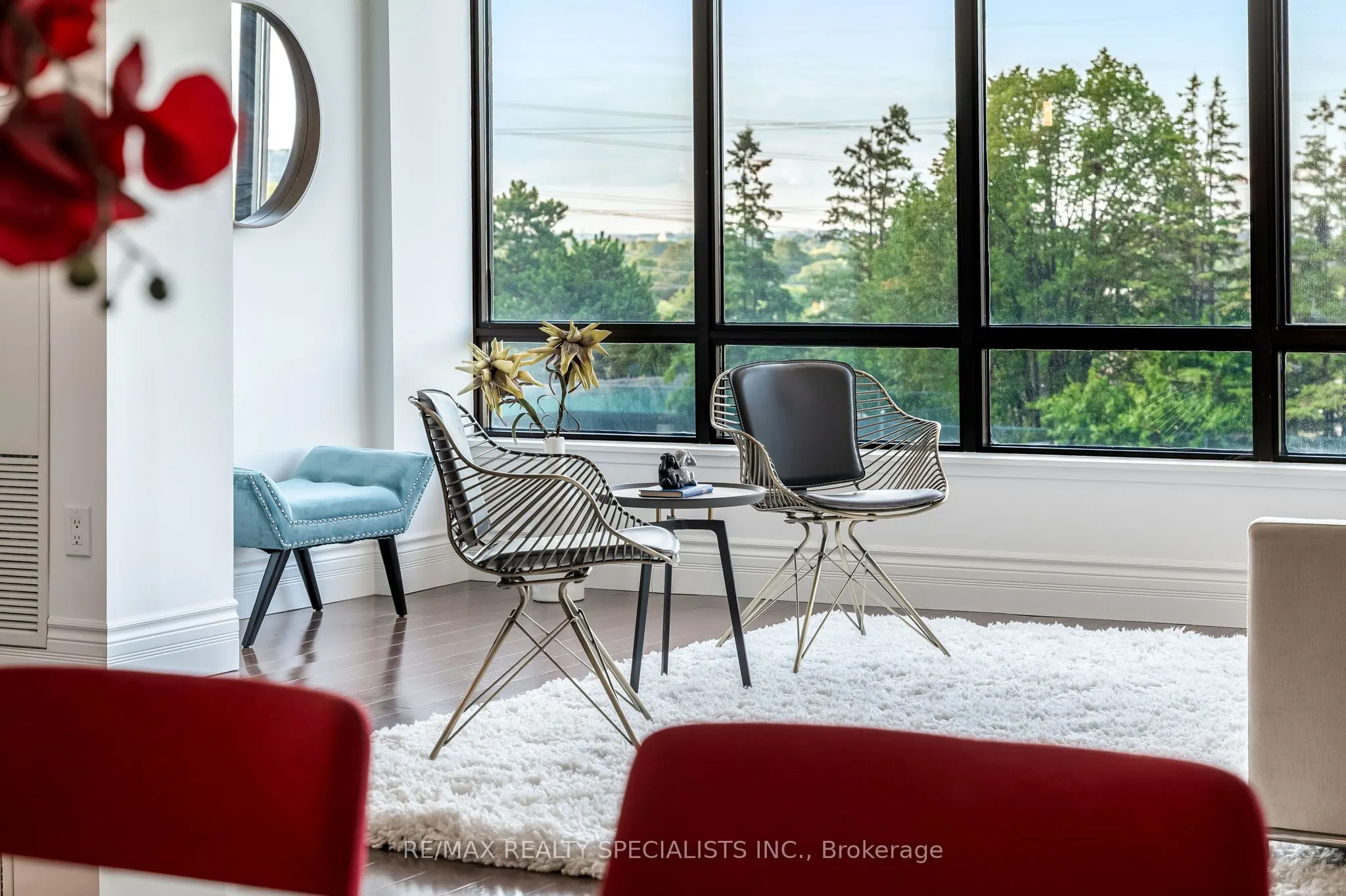 65 Skymark Drive, #201