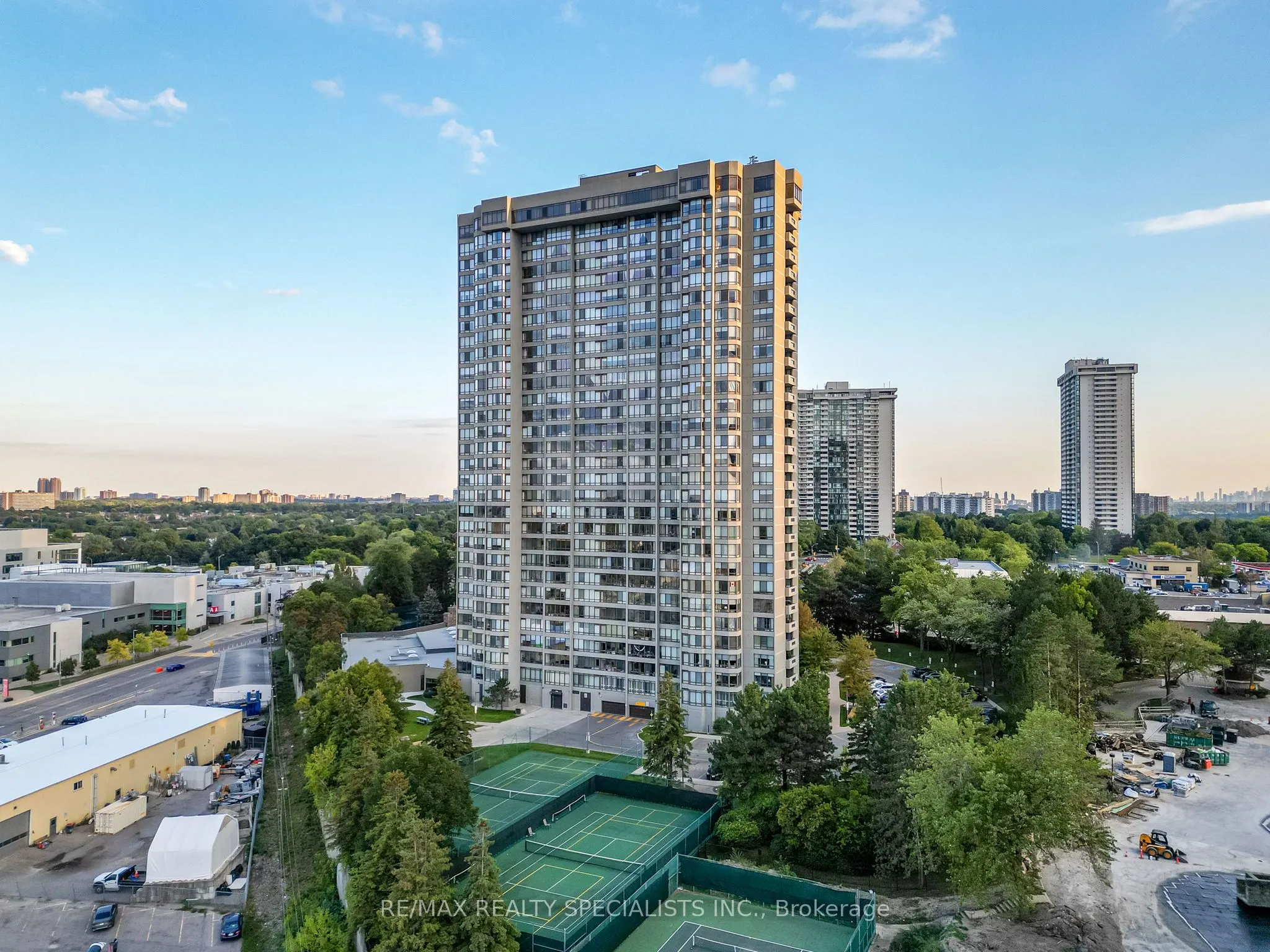 65 Skymark Drive, #201