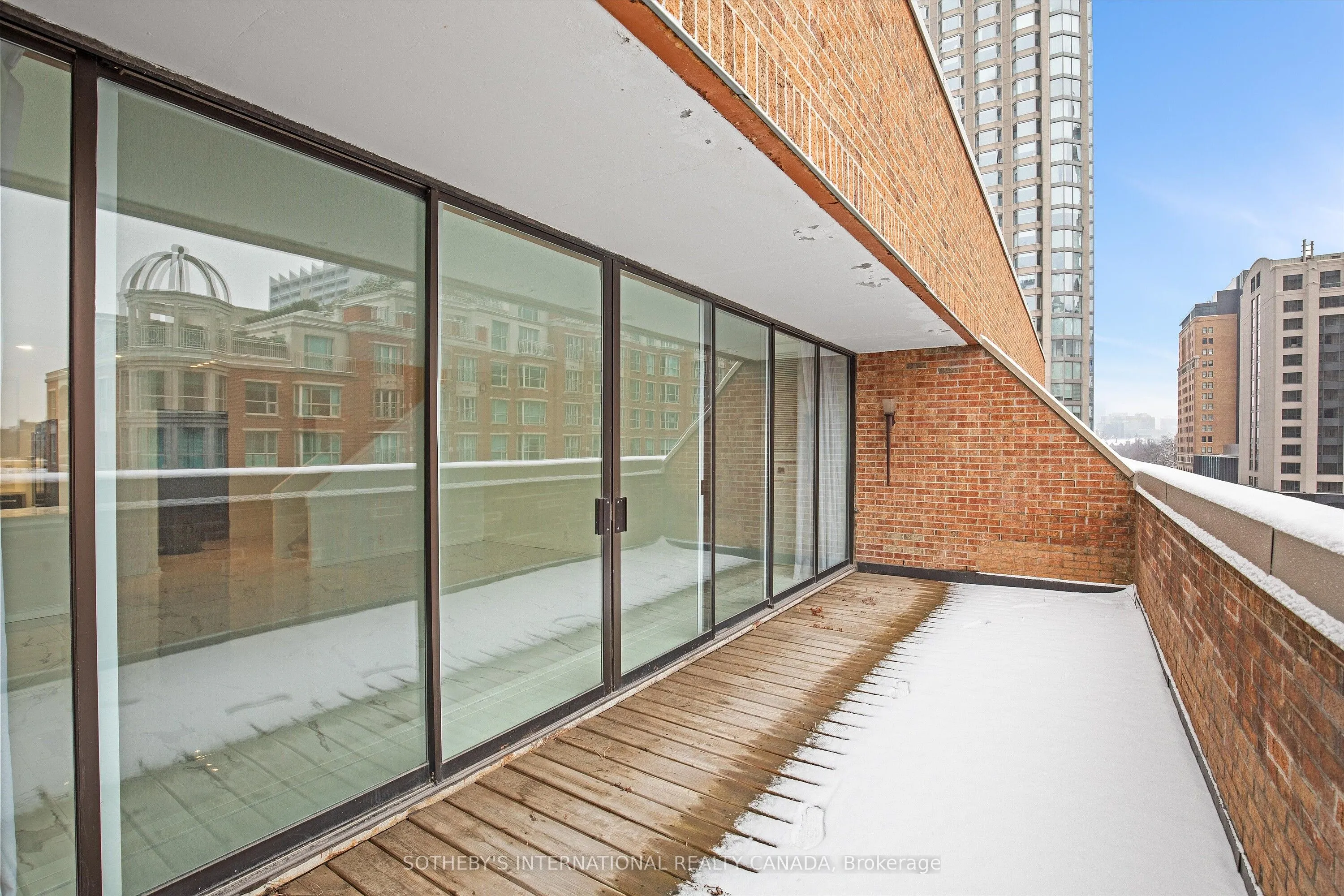 55A Avenue Road, #408
