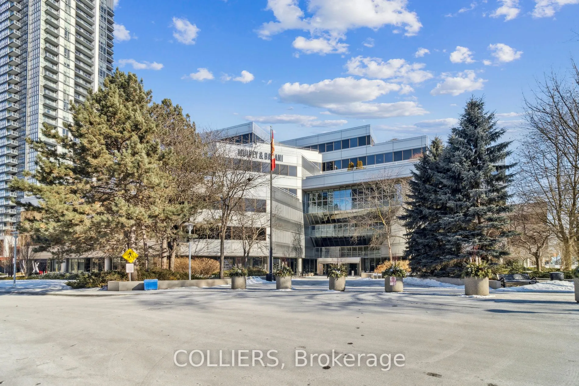 90 Sheppard Avenue E, #501