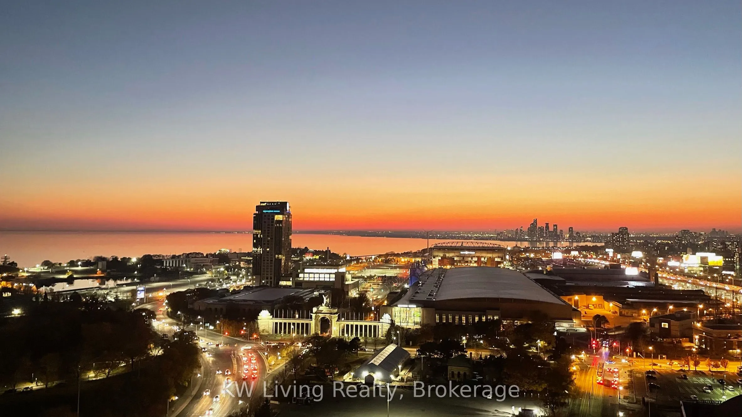 219 Fort York Boulevard, #2512