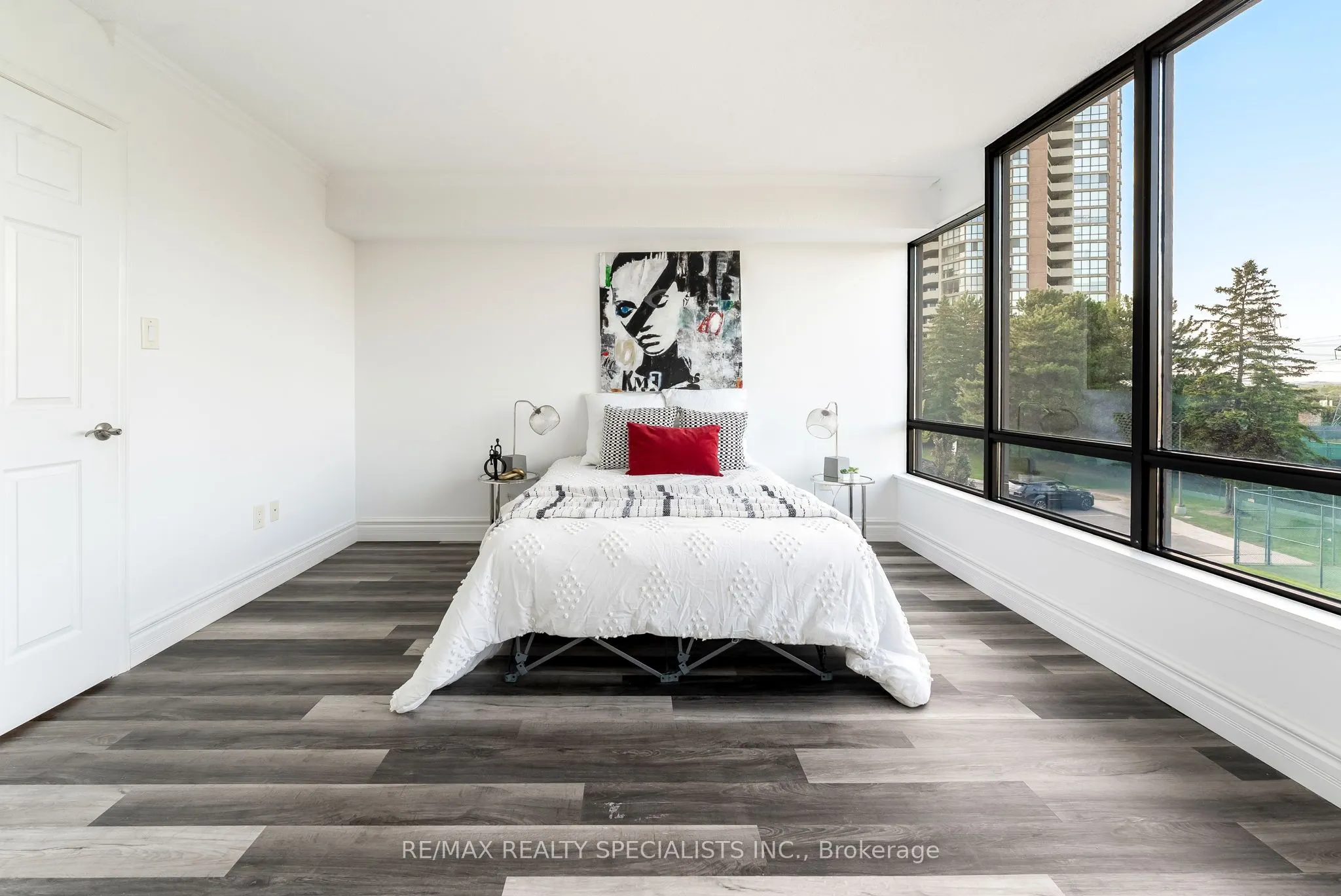 65 Skymark Drive, #201