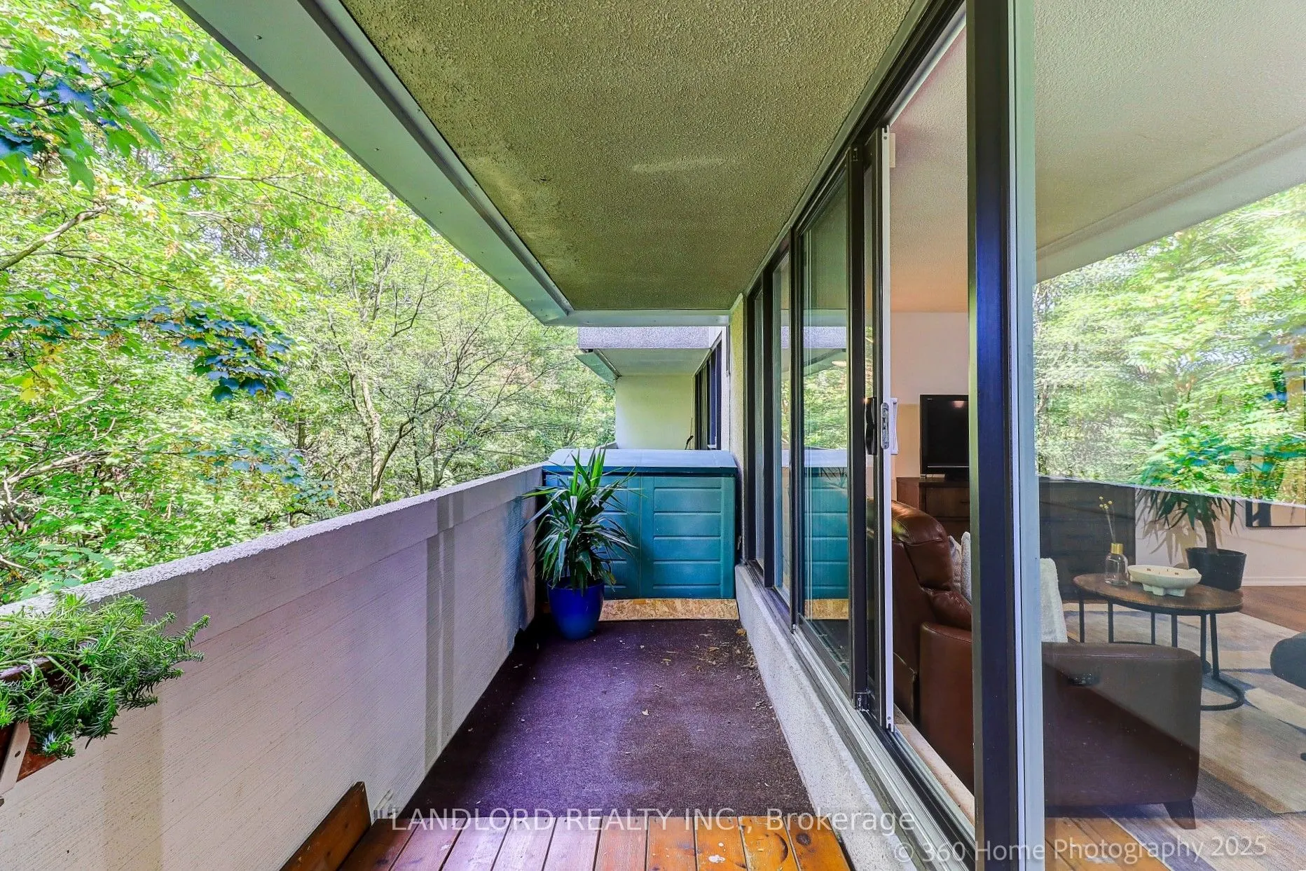 360 Bloor Street E, #207