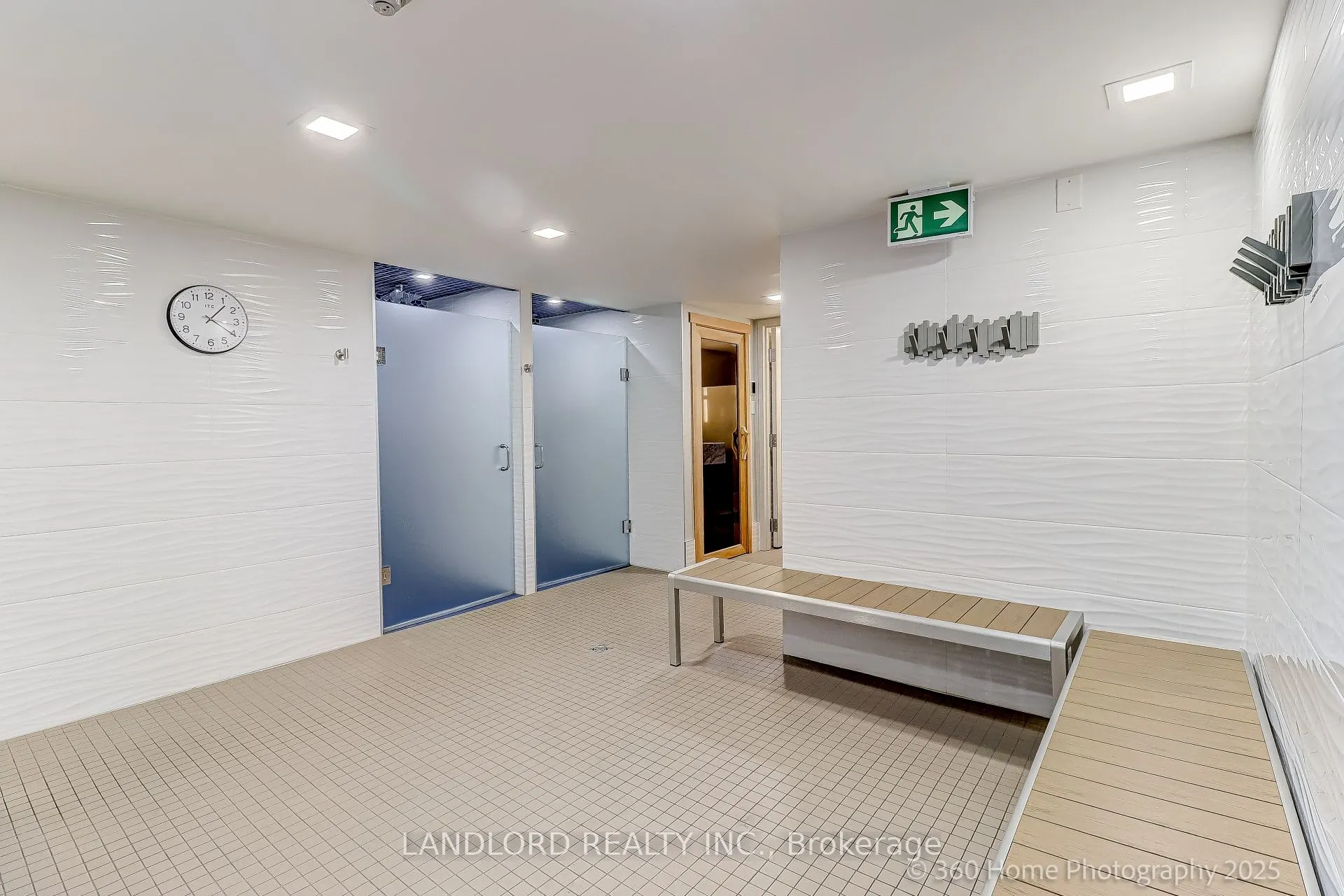 360 Bloor Street E, #207