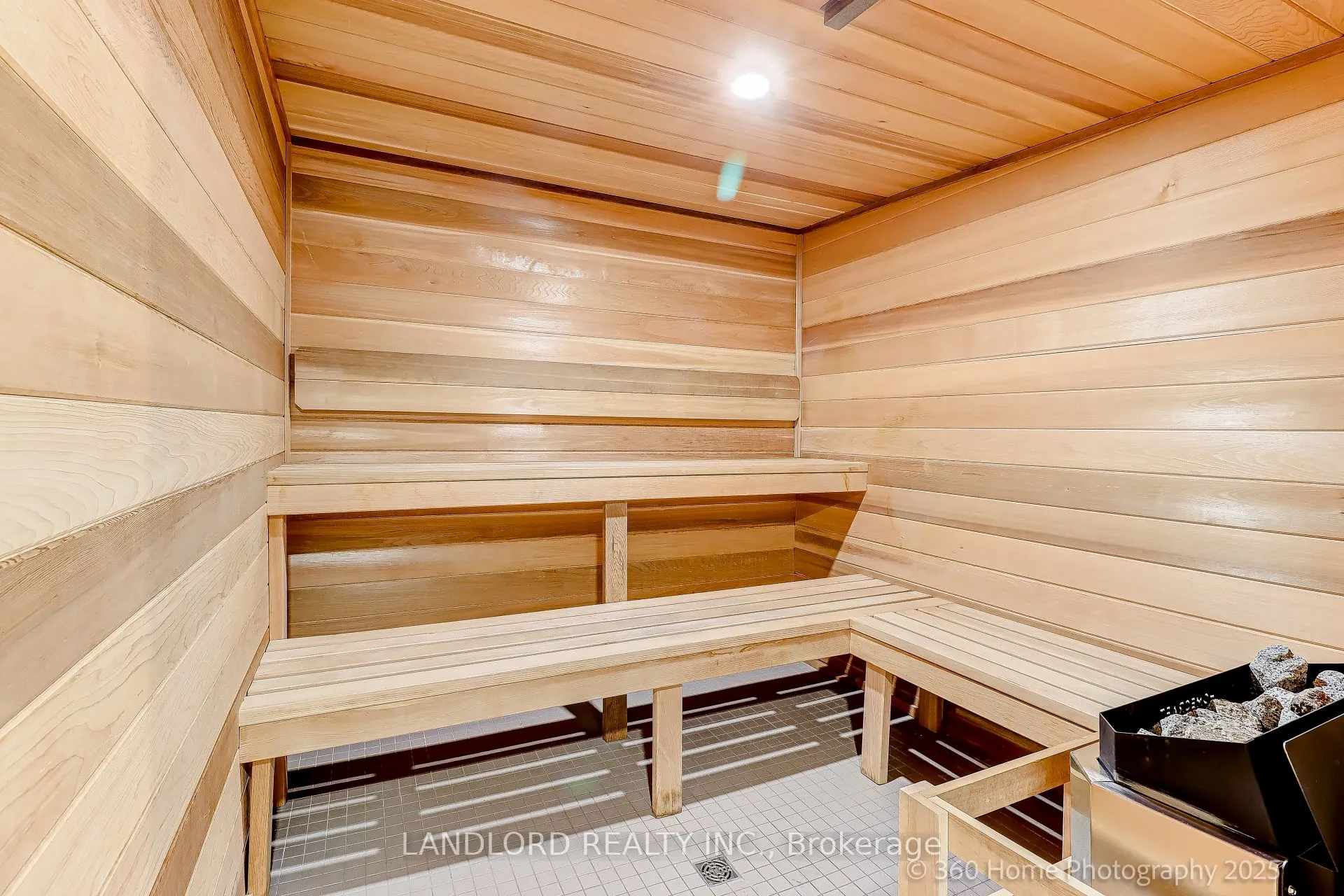 360 Bloor Street E, #207