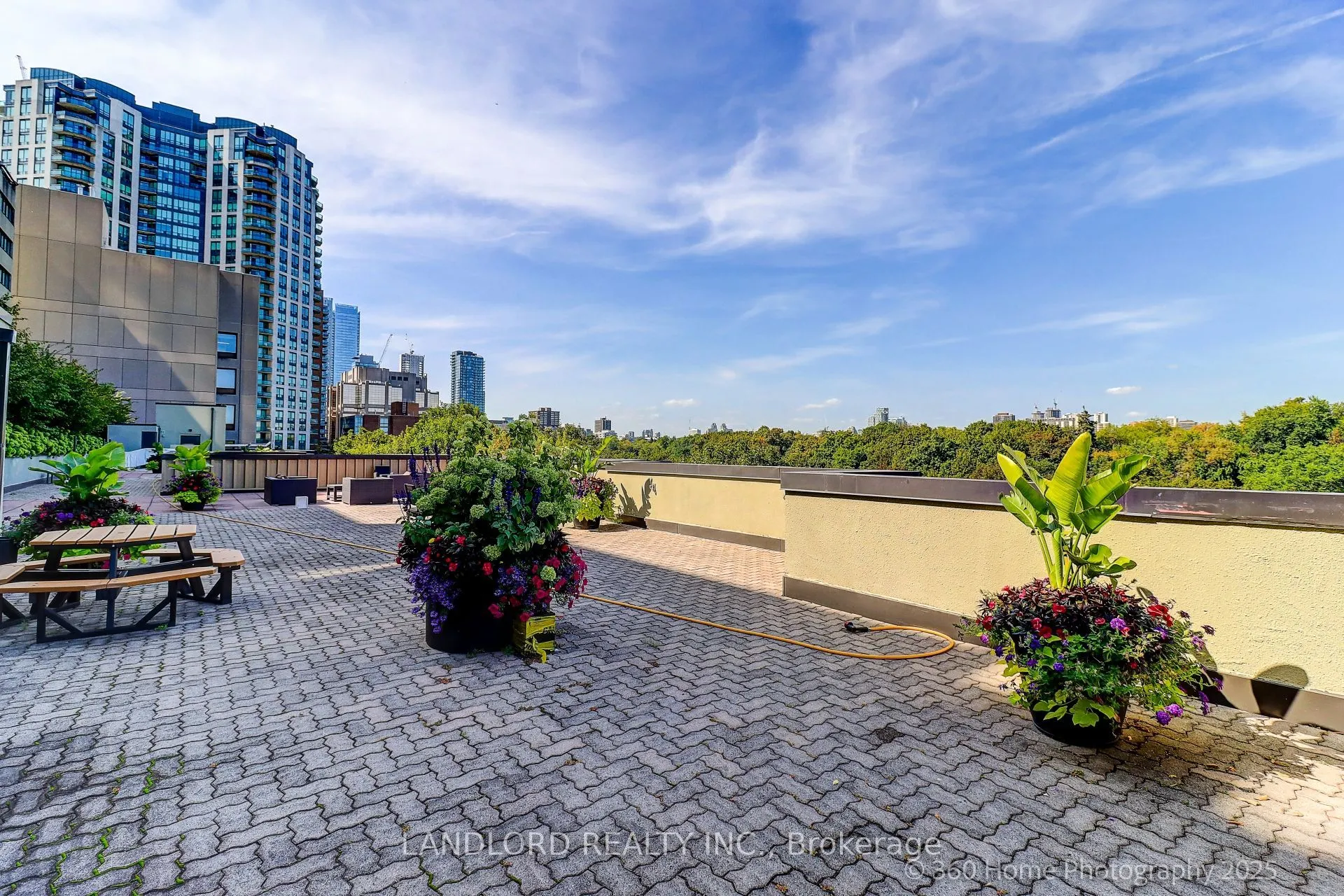 360 Bloor Street E, #207