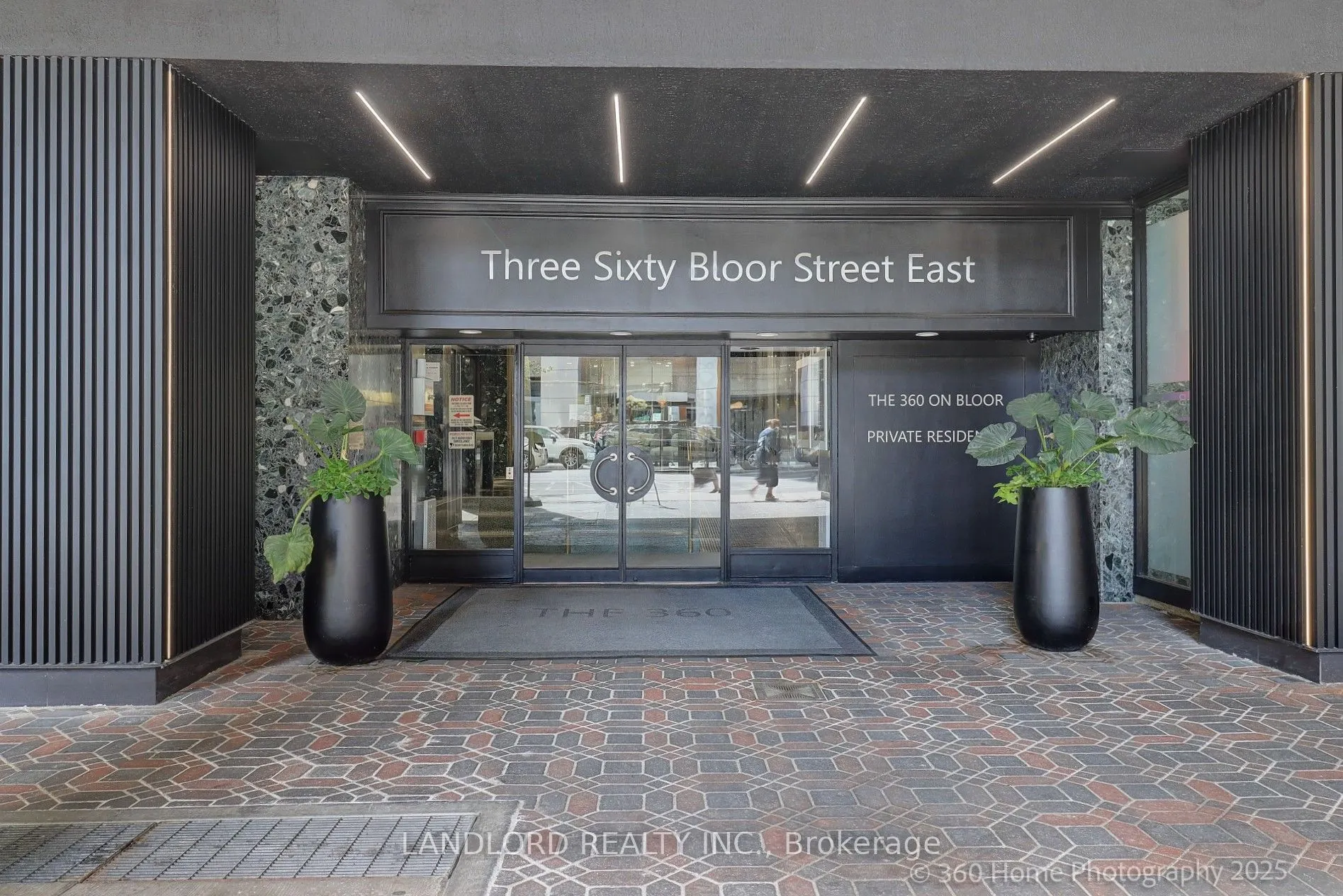 360 Bloor Street E, #207