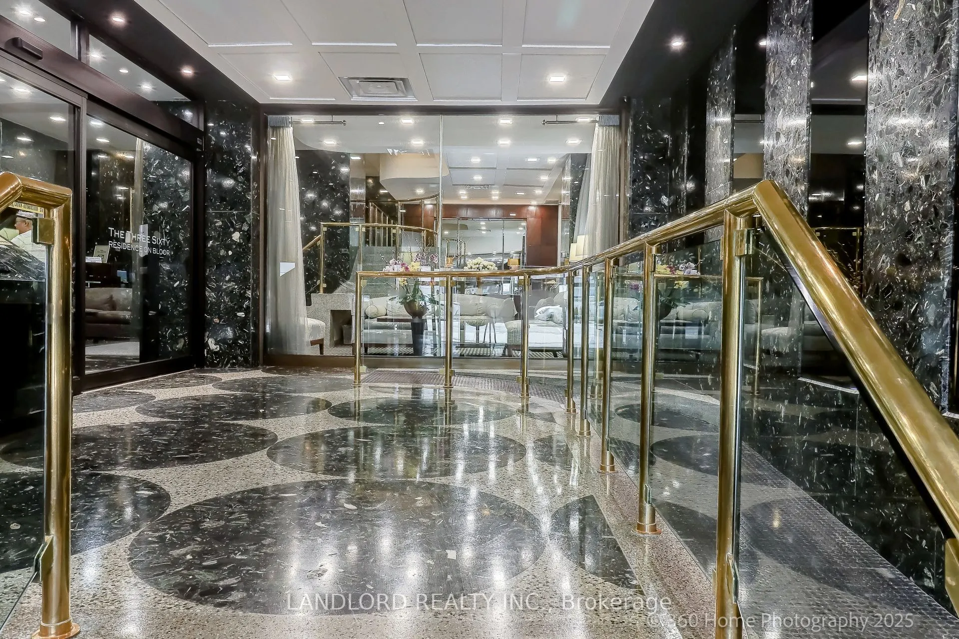 360 Bloor Street E, #207