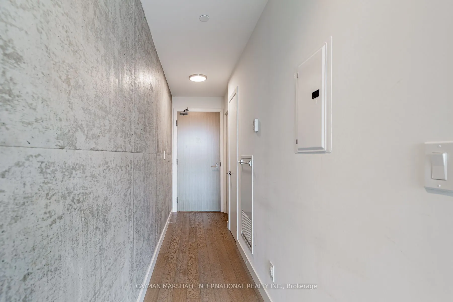 111 Bathurst Street, #708