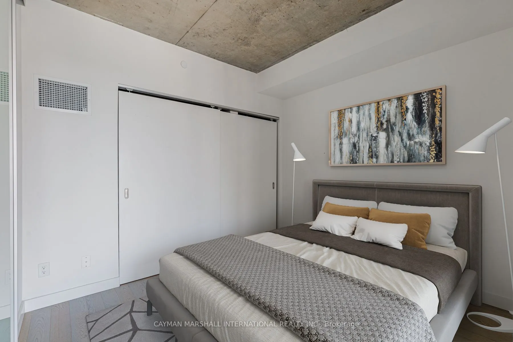 111 Bathurst Street, #708