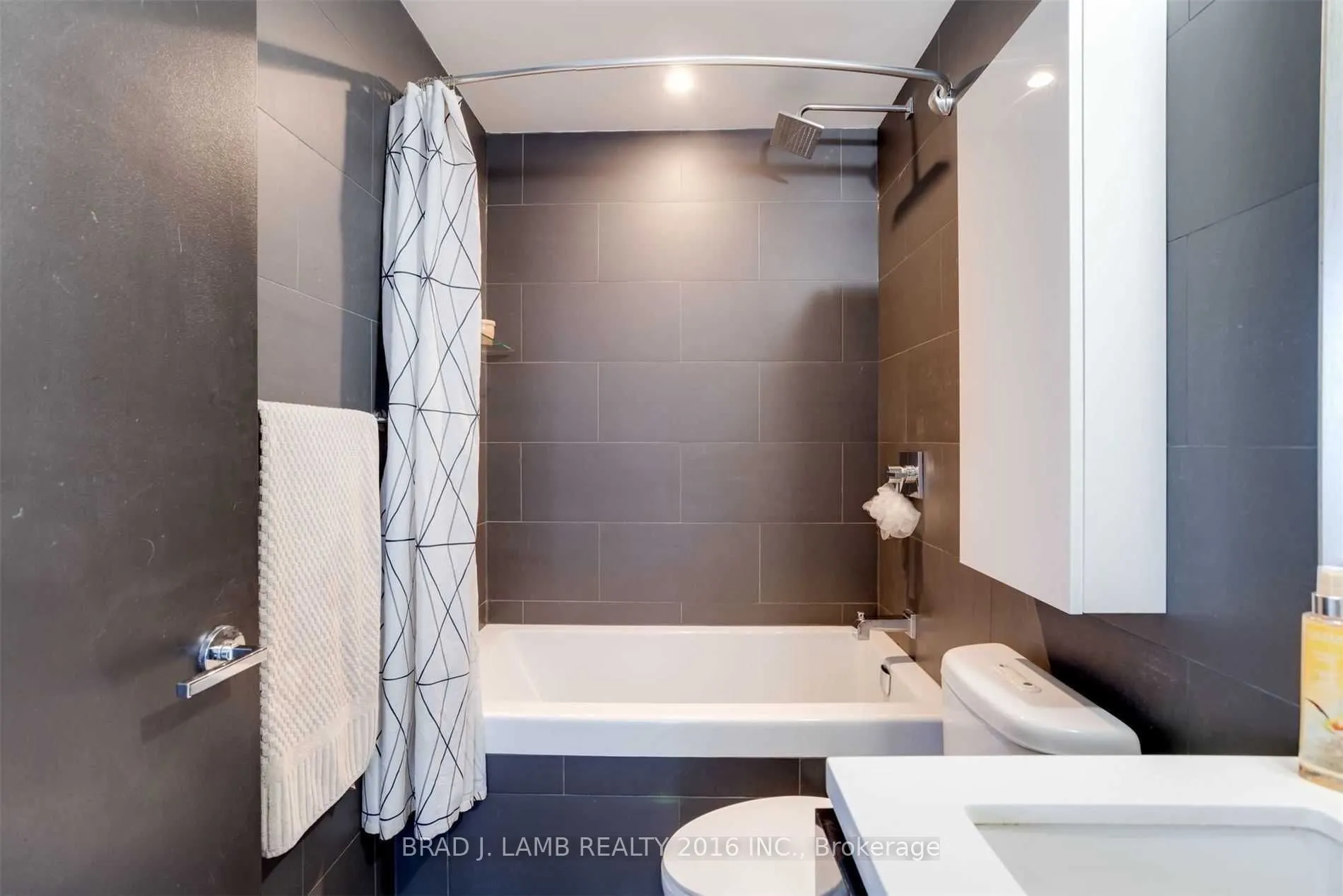 224 King Street W, #1301