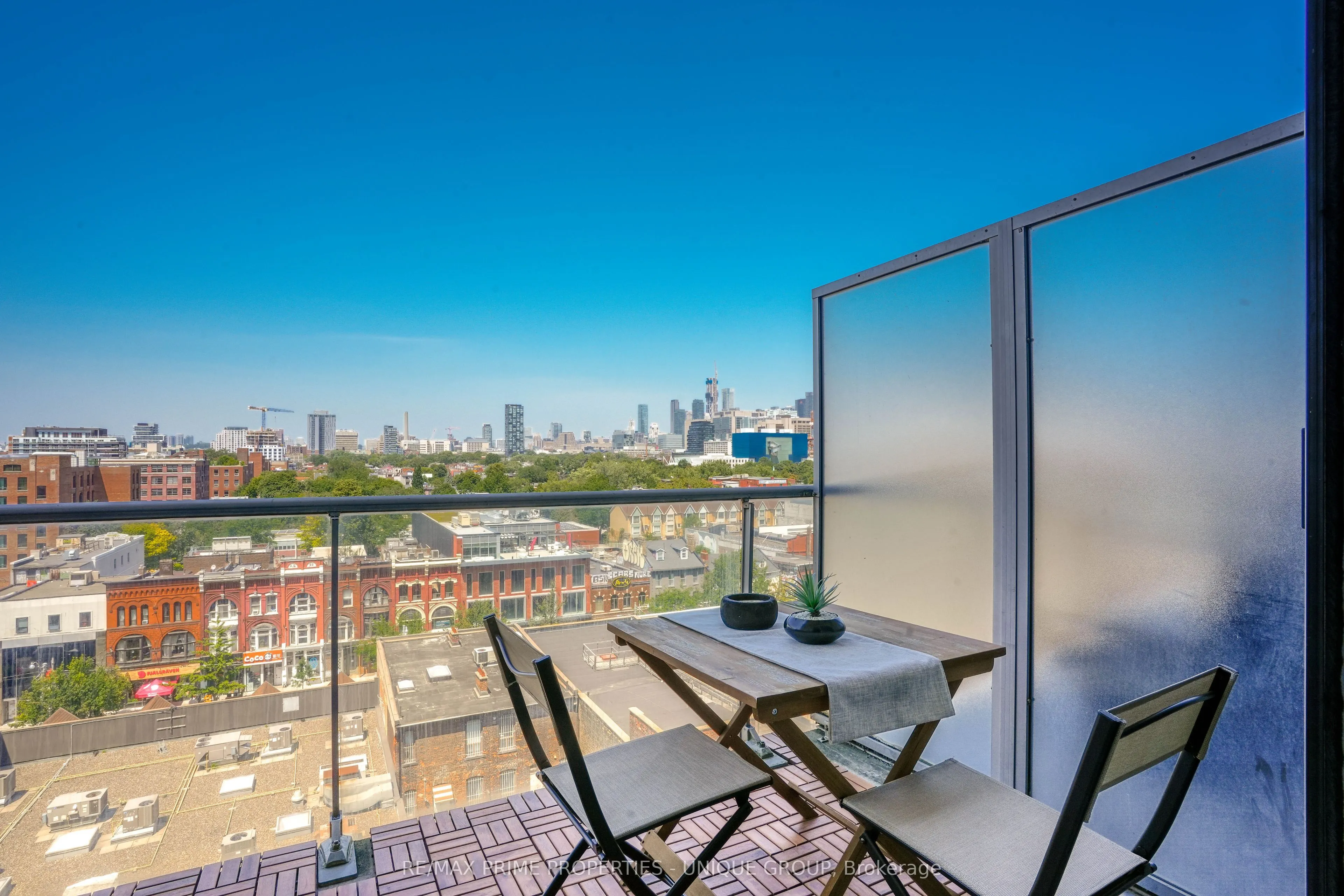 388 Richmond Street W, #923