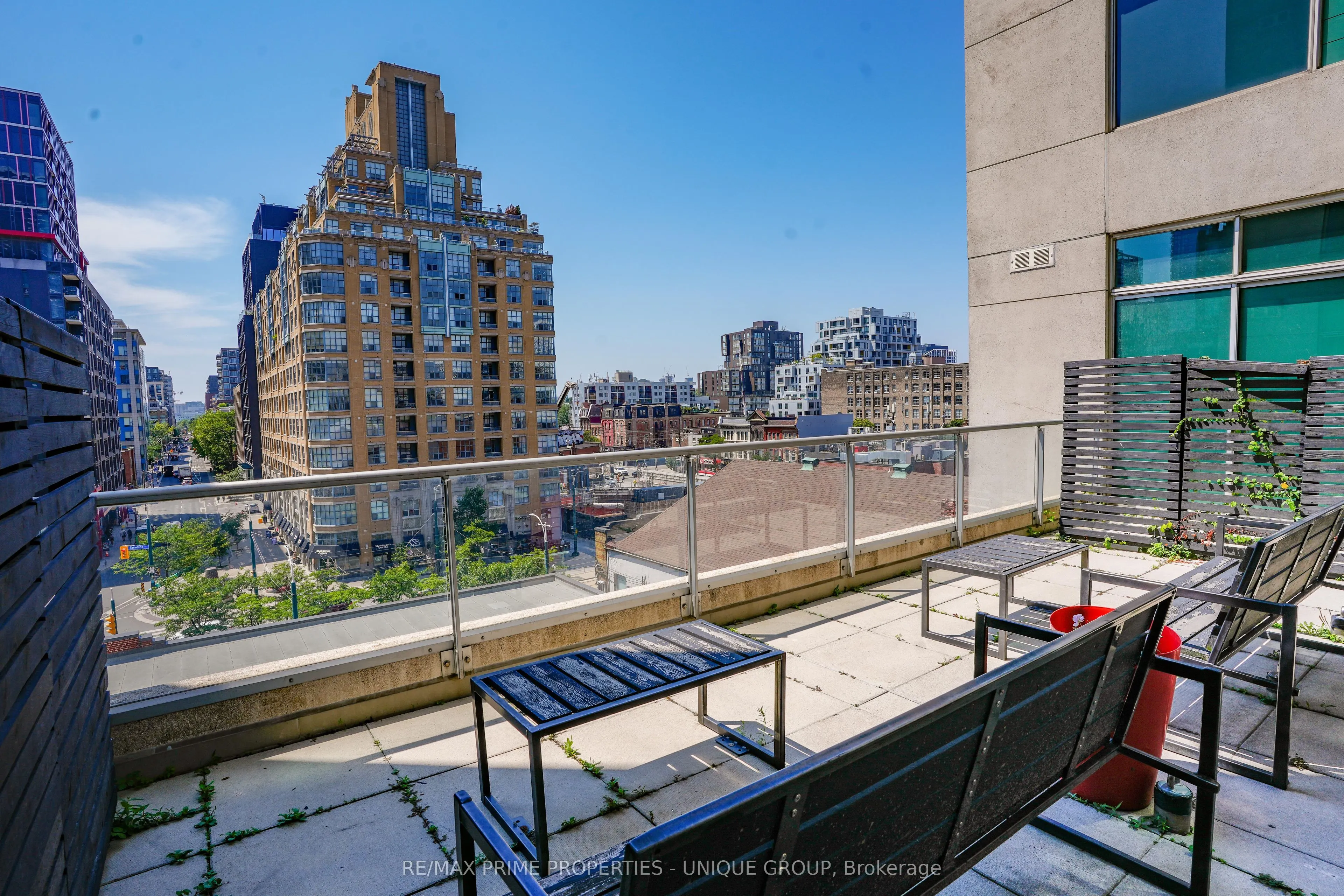 388 Richmond Street W, #923
