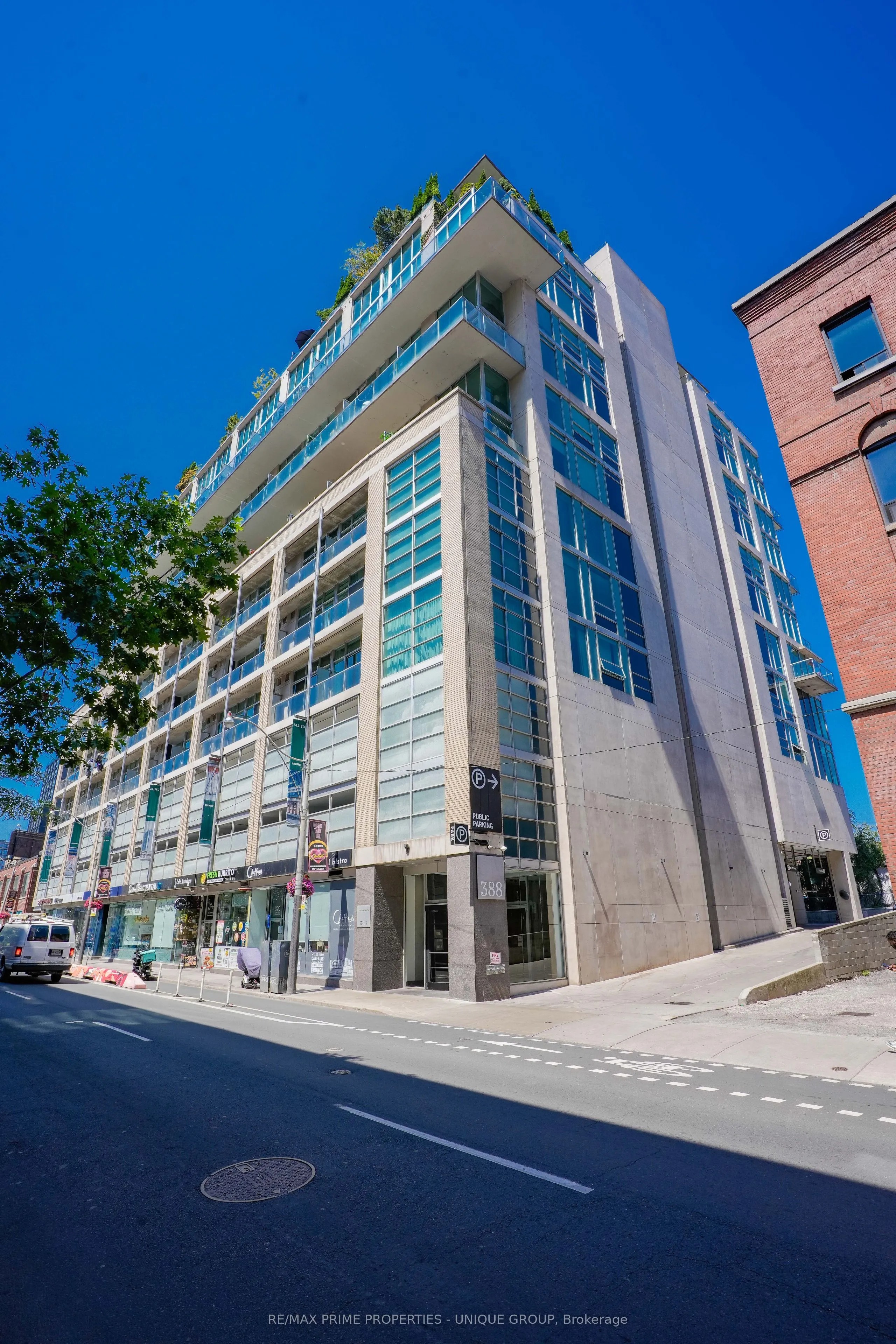 388 Richmond Street W, #923