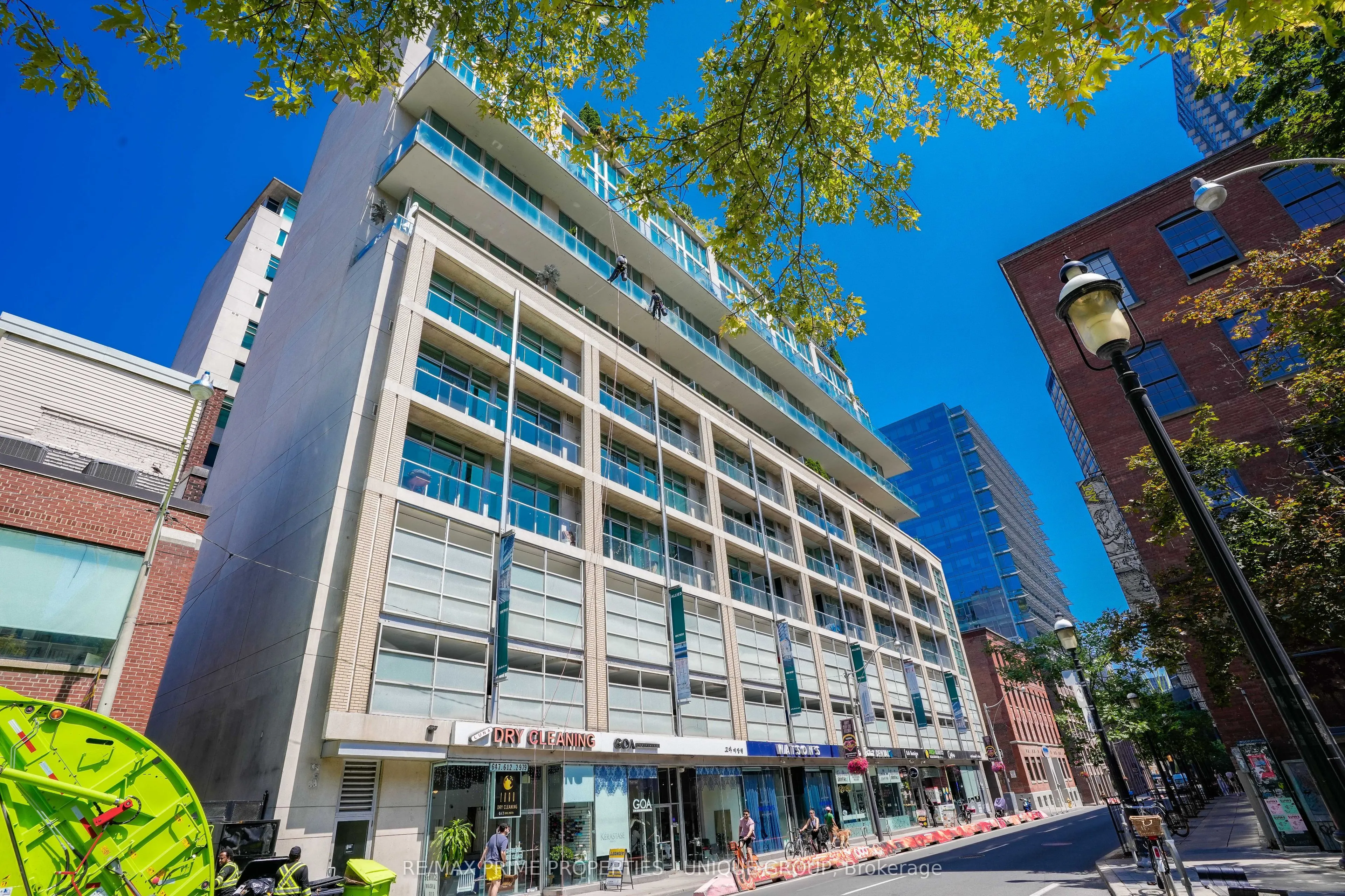 388 Richmond Street W, #923