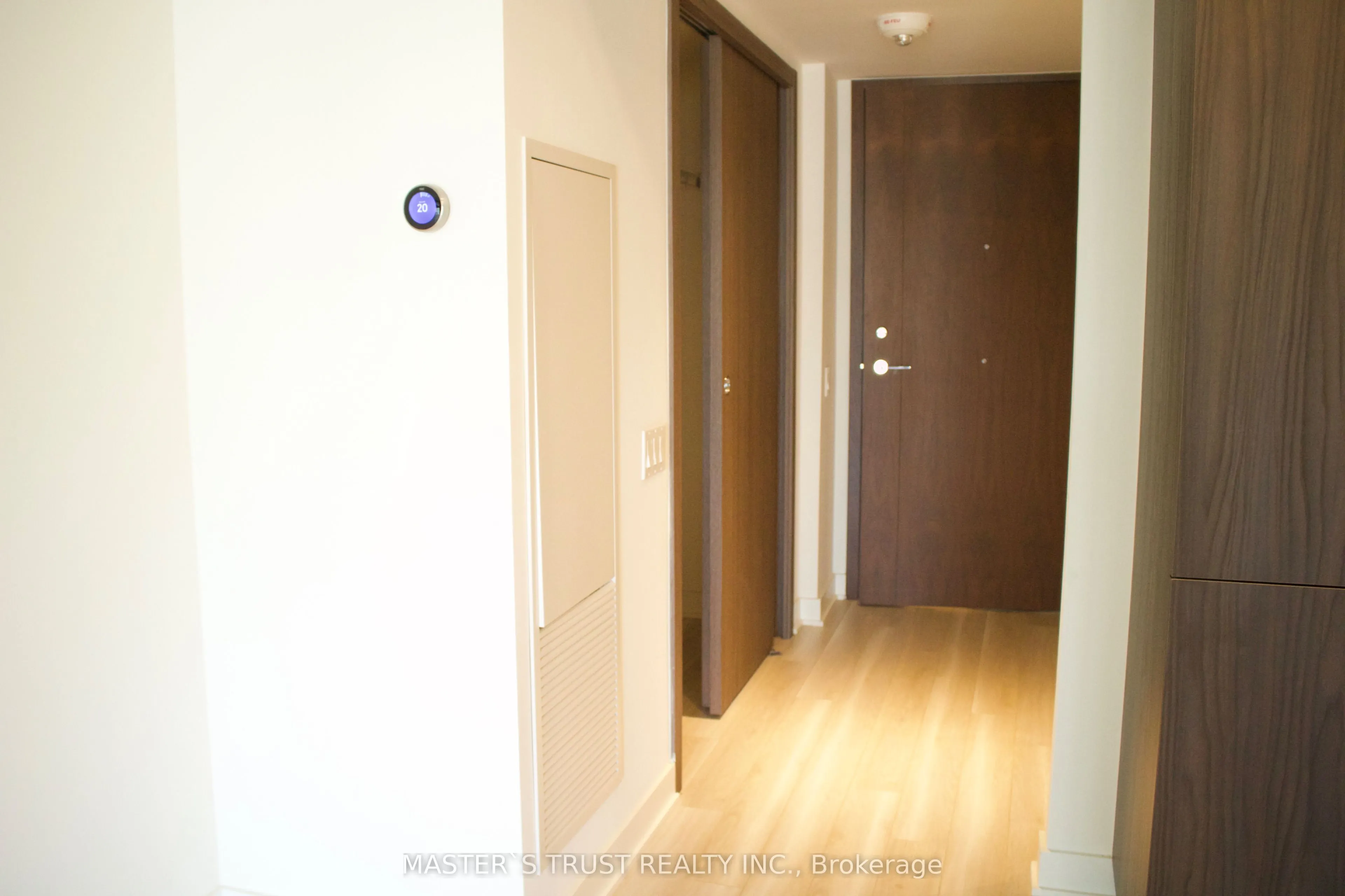 17 Bathurst Street, #1012