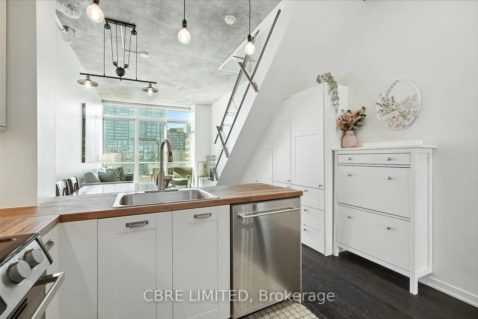 388 Richmond Street W, #1107
