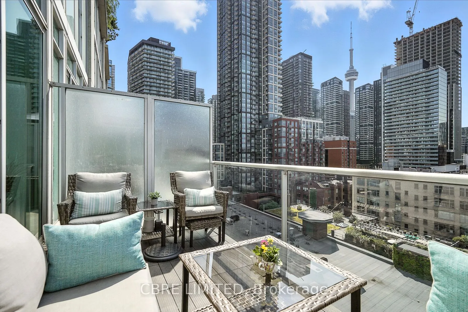 388 Richmond Street W, #1107
