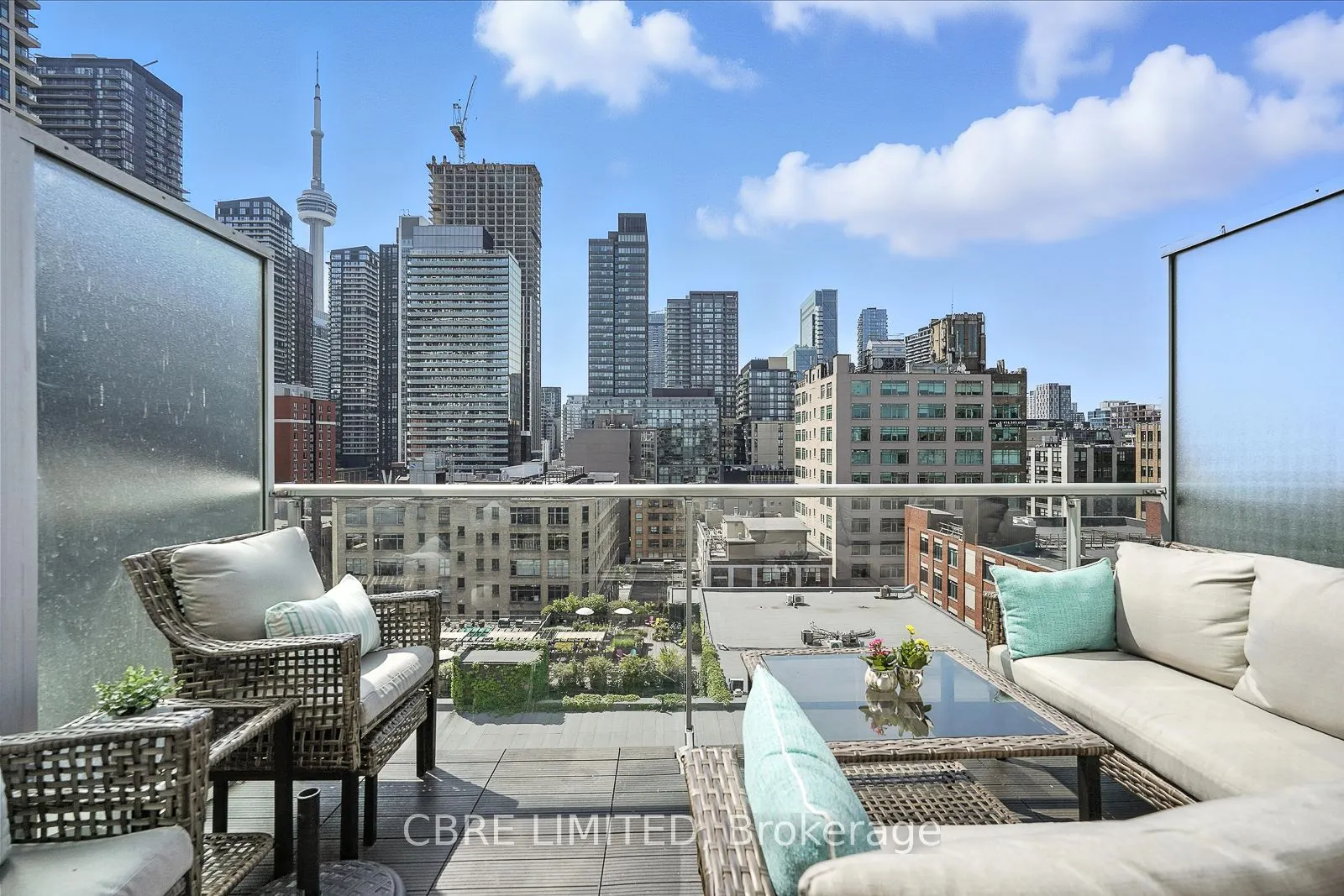 388 Richmond Street W, #1107